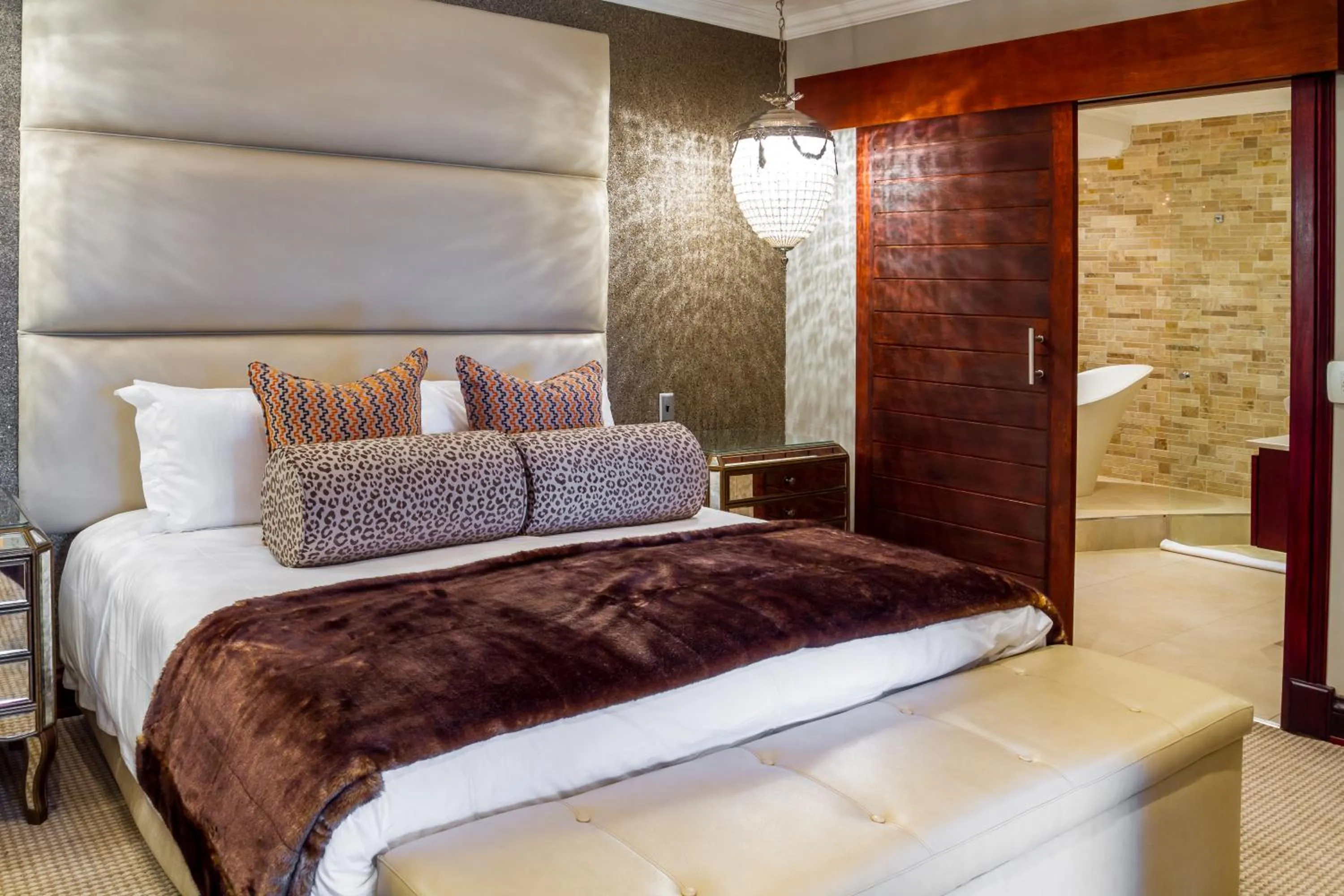 Bed in Royal Mukumbura Malelane