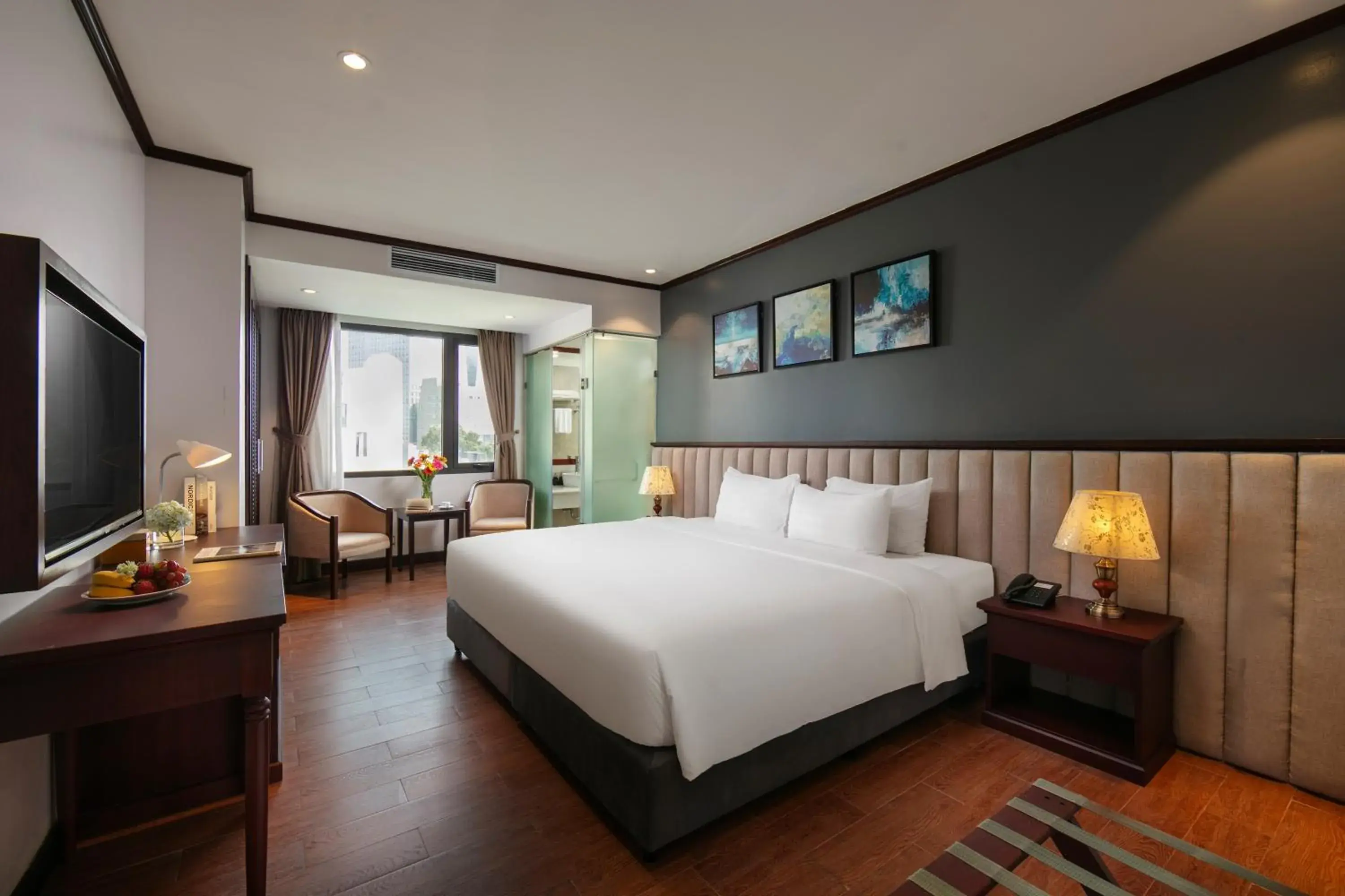 Senior City View in MAY DE VILLE Corner Hotel Senior City View in MAY DE VILLE Corner Hotel