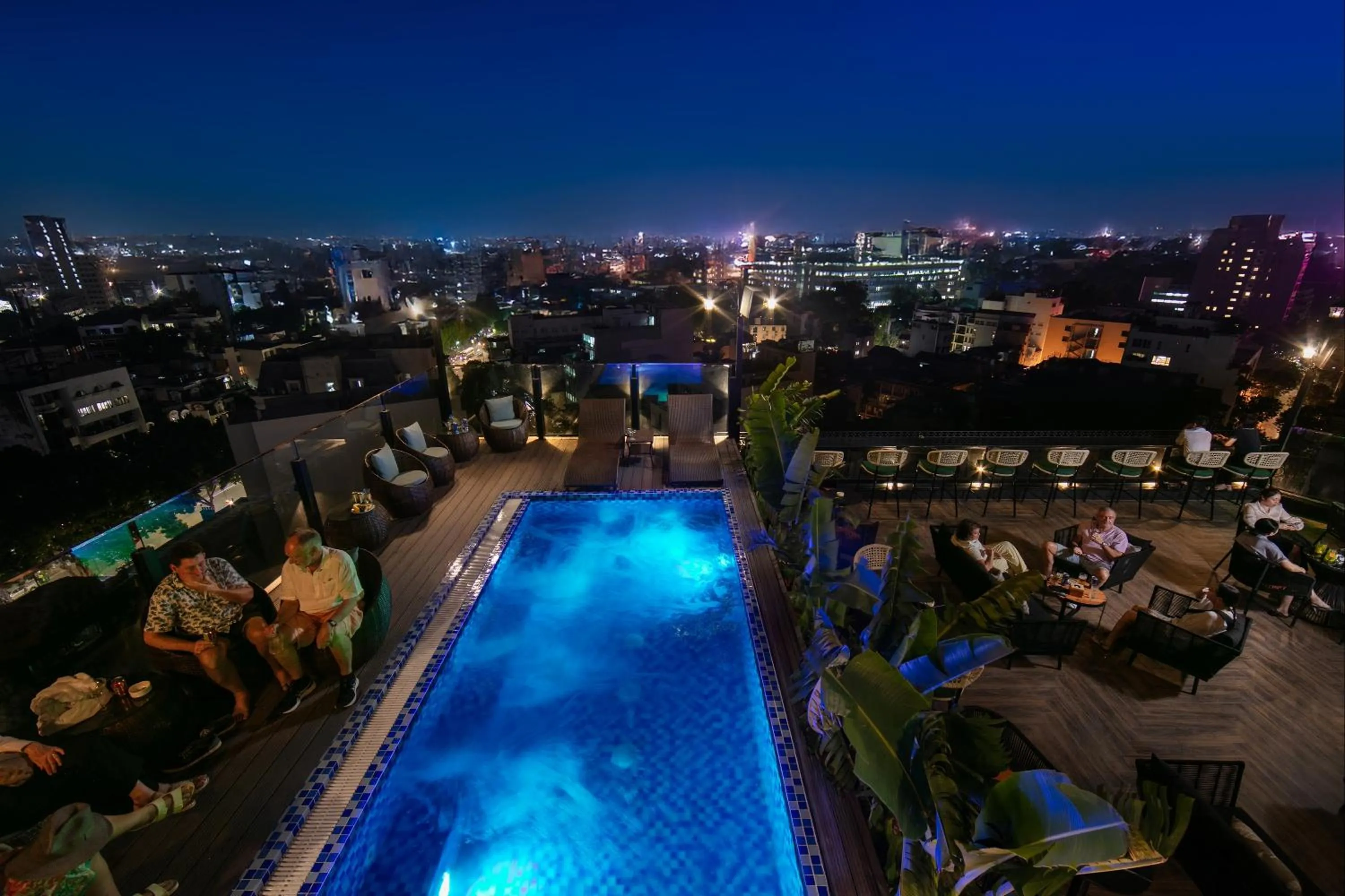 Pool view in MAY DE VILLE Corner Hotel