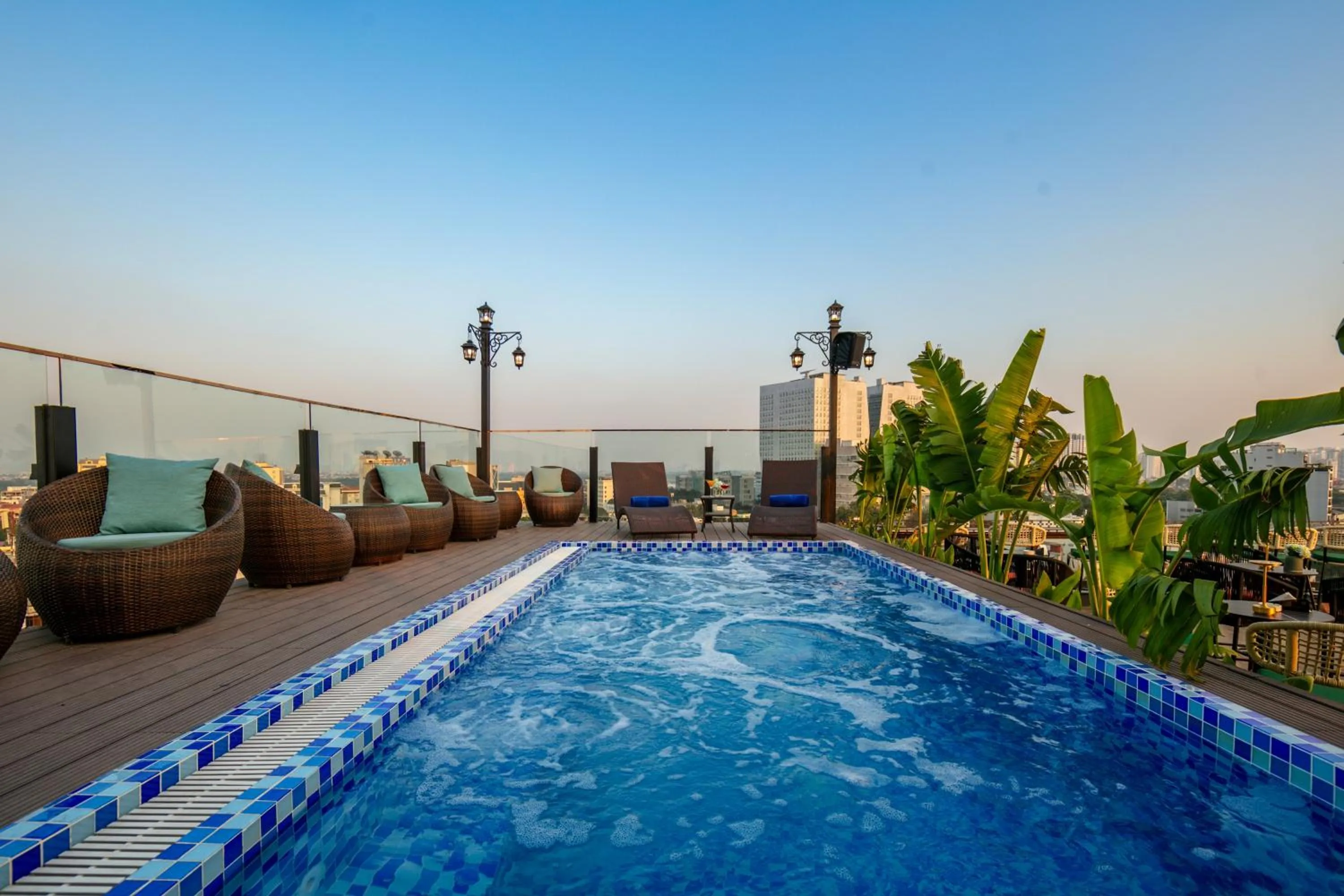 Pool view in MAY DE VILLE Corner Hotel