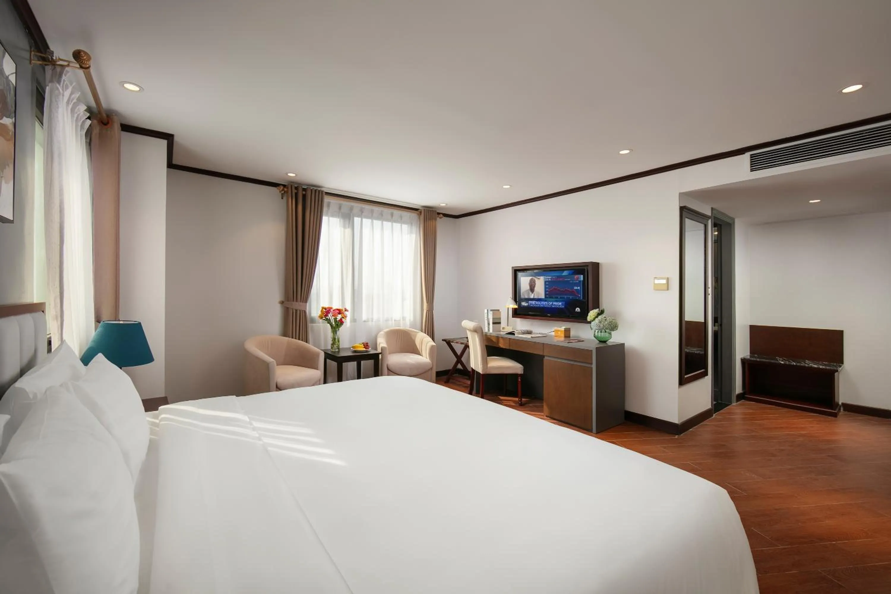 Bedroom, Bed in MAY DE VILLE Corner Hotel