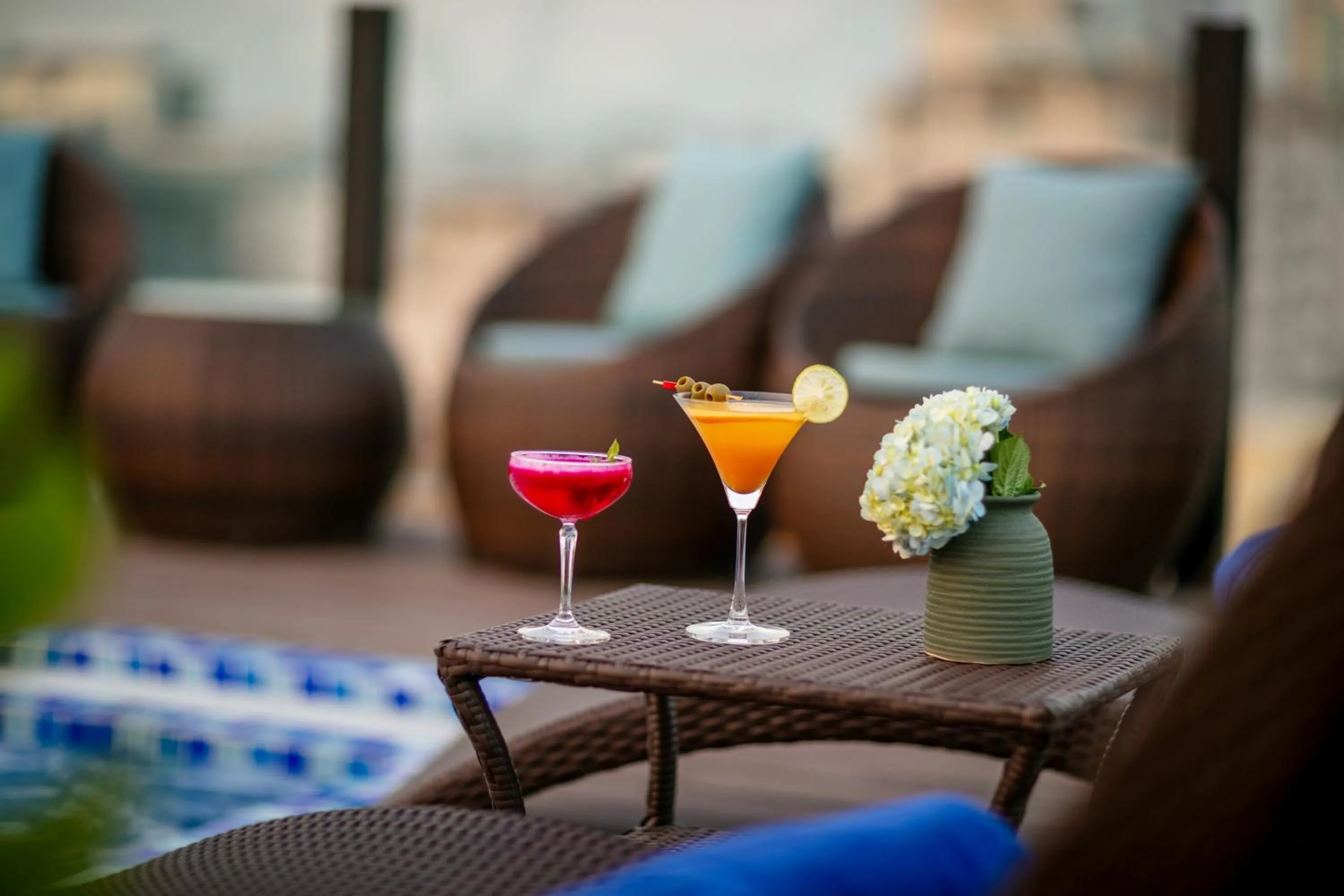 Drinks in MAY DE VILLE Corner Hotel