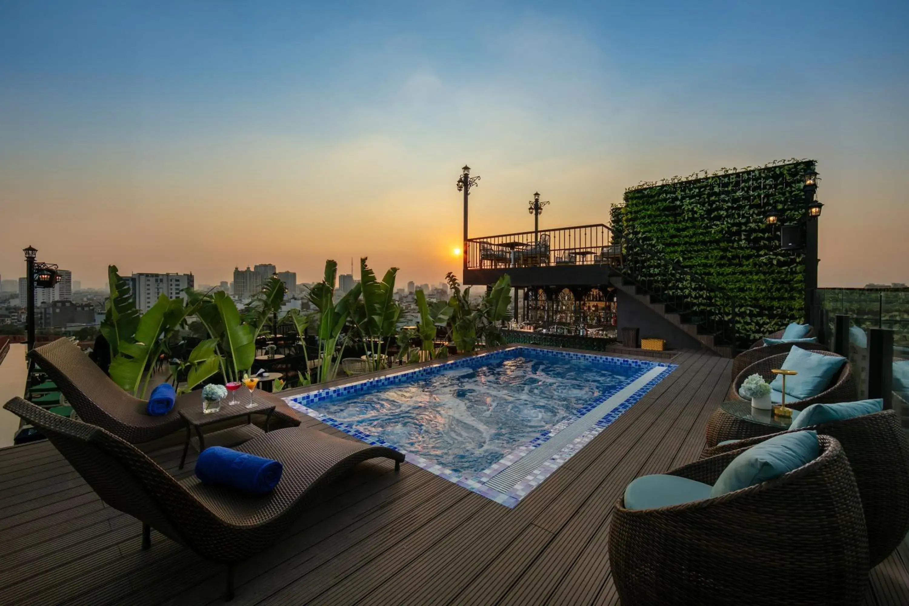 MAY DE VILLE Corner Hotel MAY DE VILLE Corner Hotel