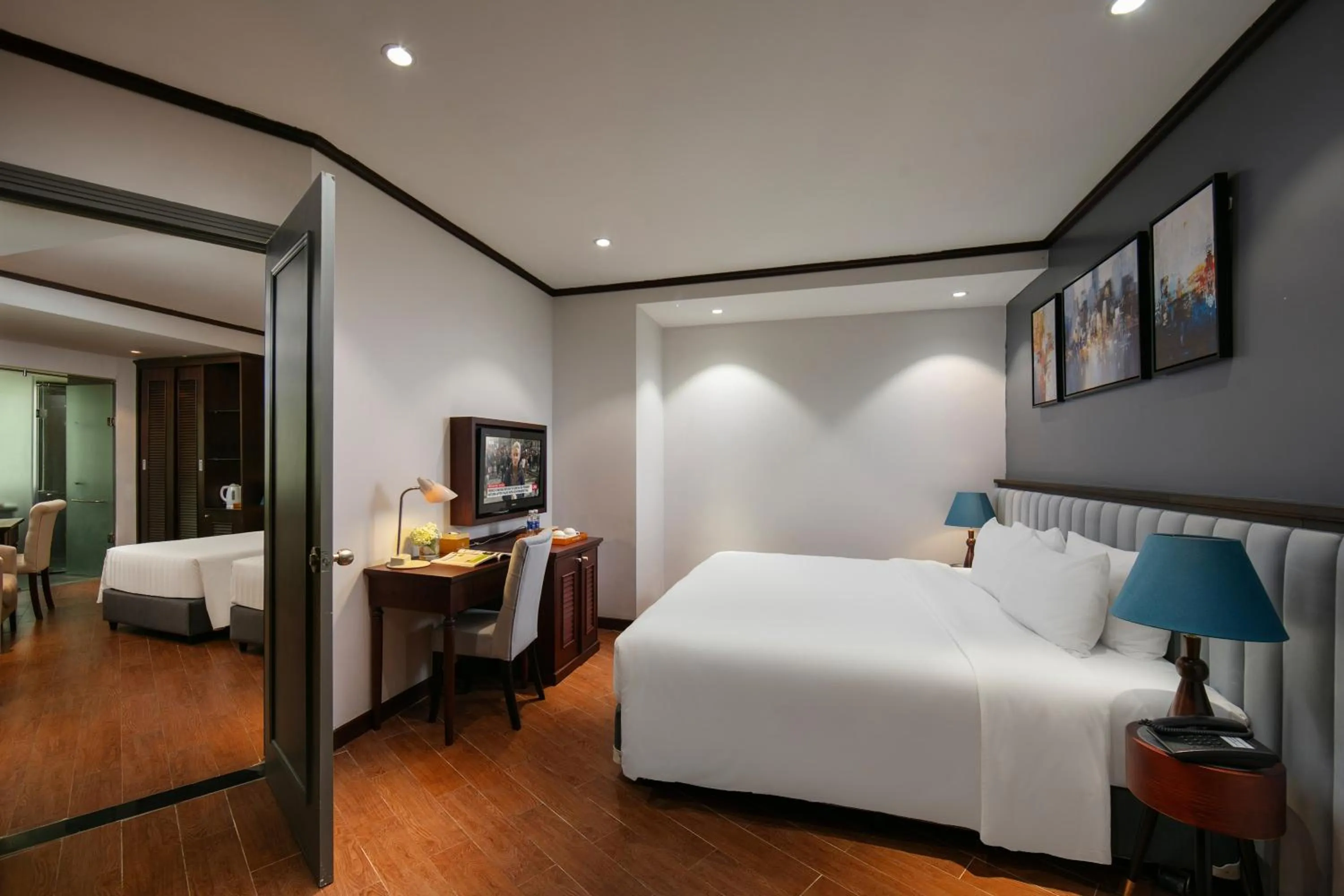 Bedroom, Bed in MAY DE VILLE Corner Hotel