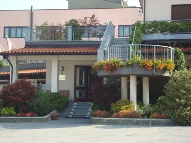 Facade/entrance in Hotel Sanremo