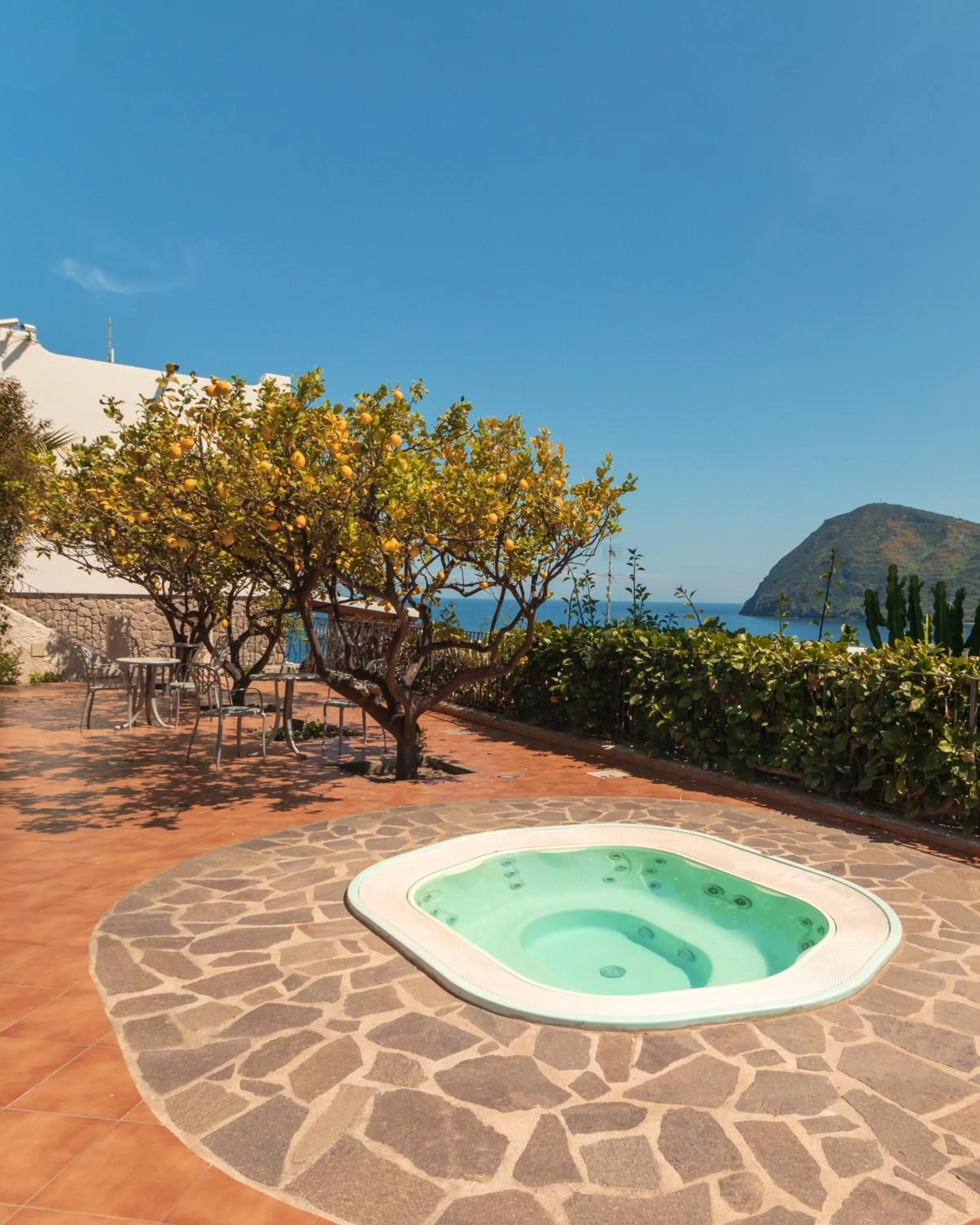 Solarium in Hotel Residence La Villetta