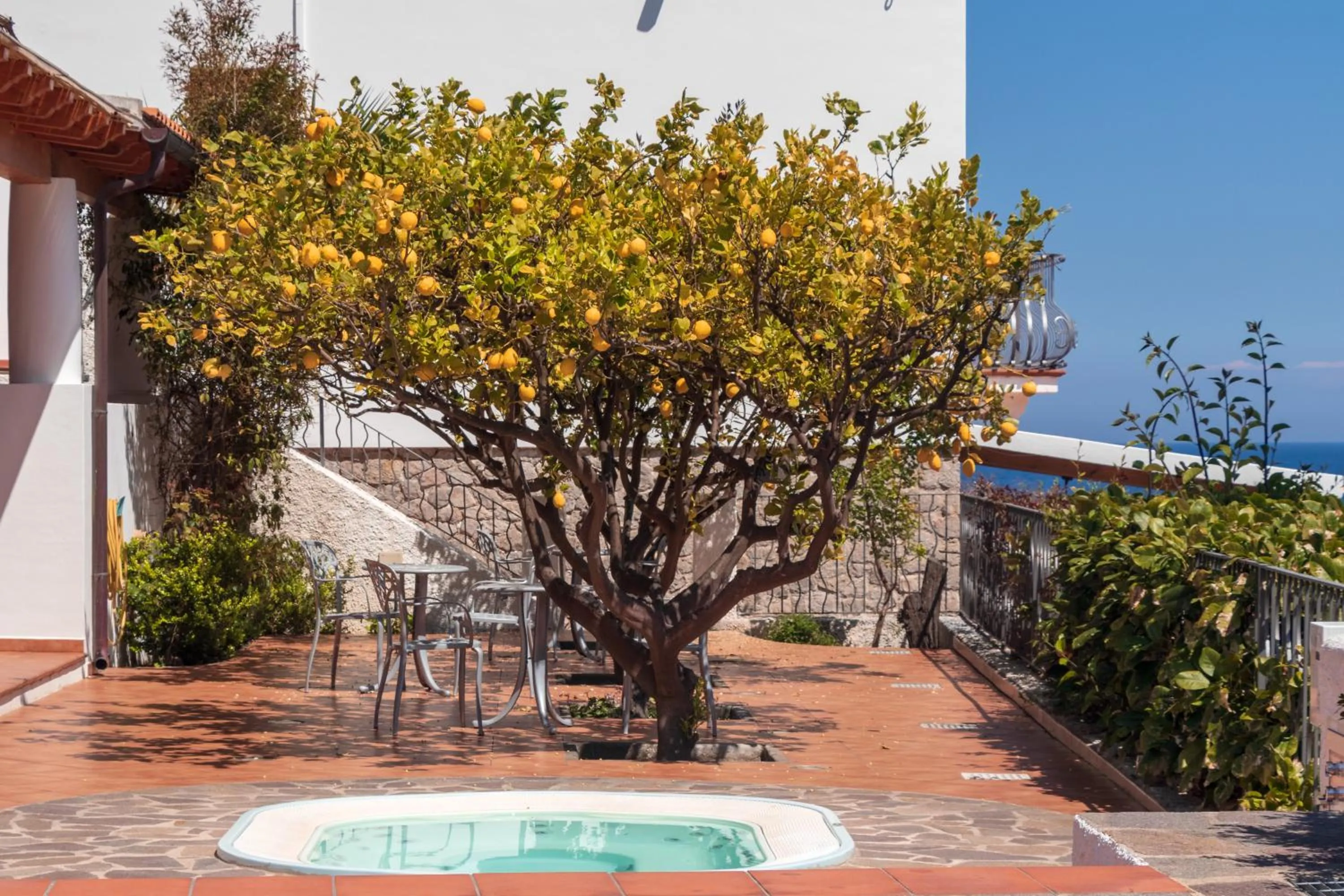 Garden in Hotel Residence La Villetta