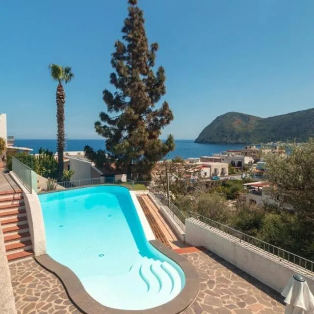 Pool view in Hotel Residence La Villetta