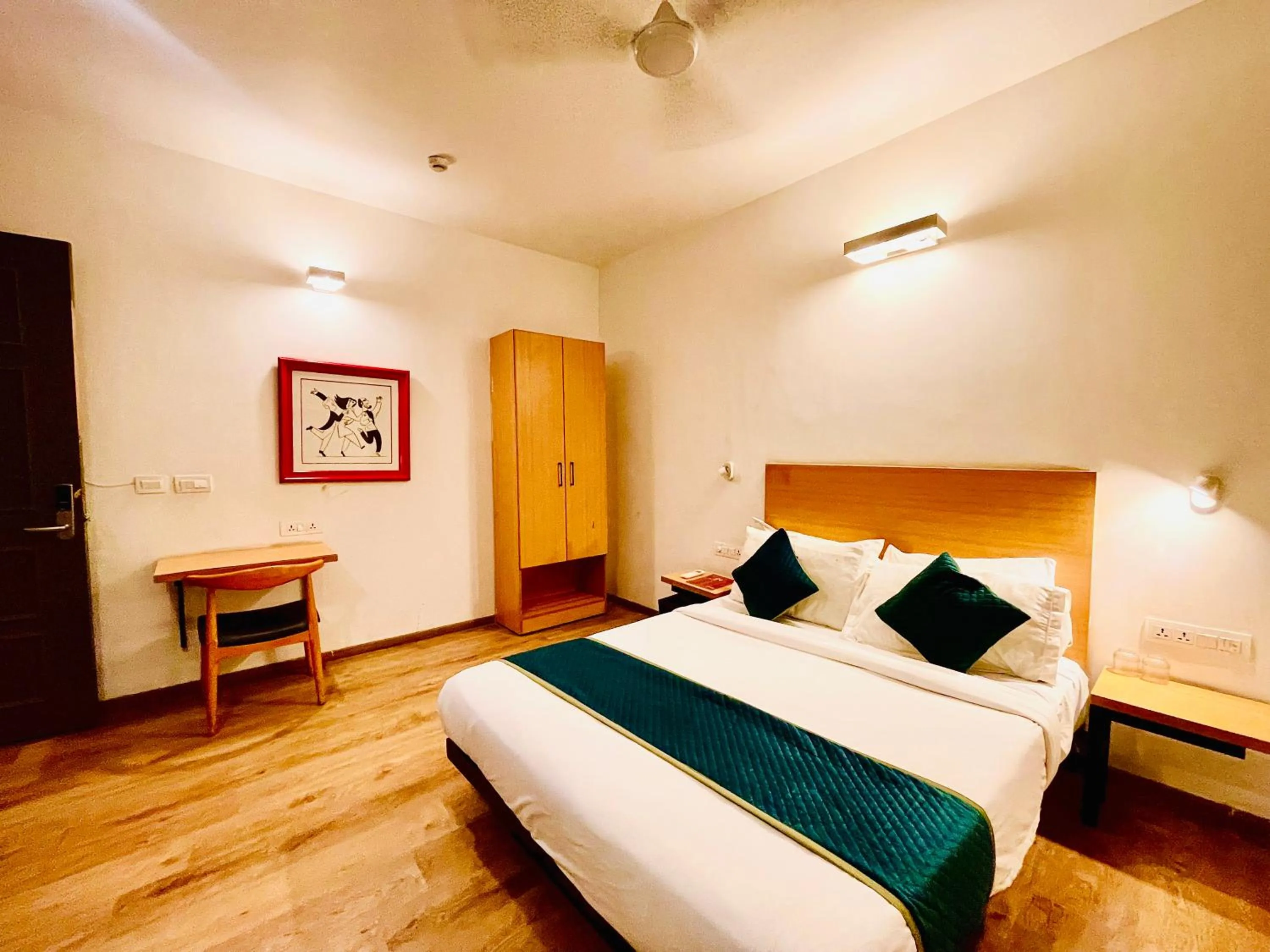 Hotel Aravali Inn & Banquet Hall