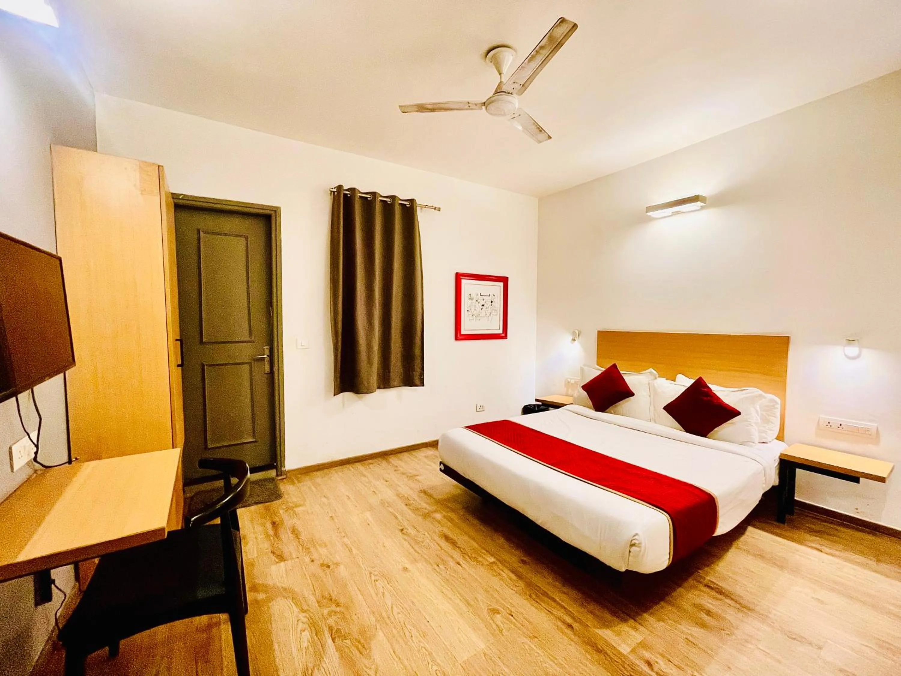 Hotel Aravali Inn & Banquet Hall