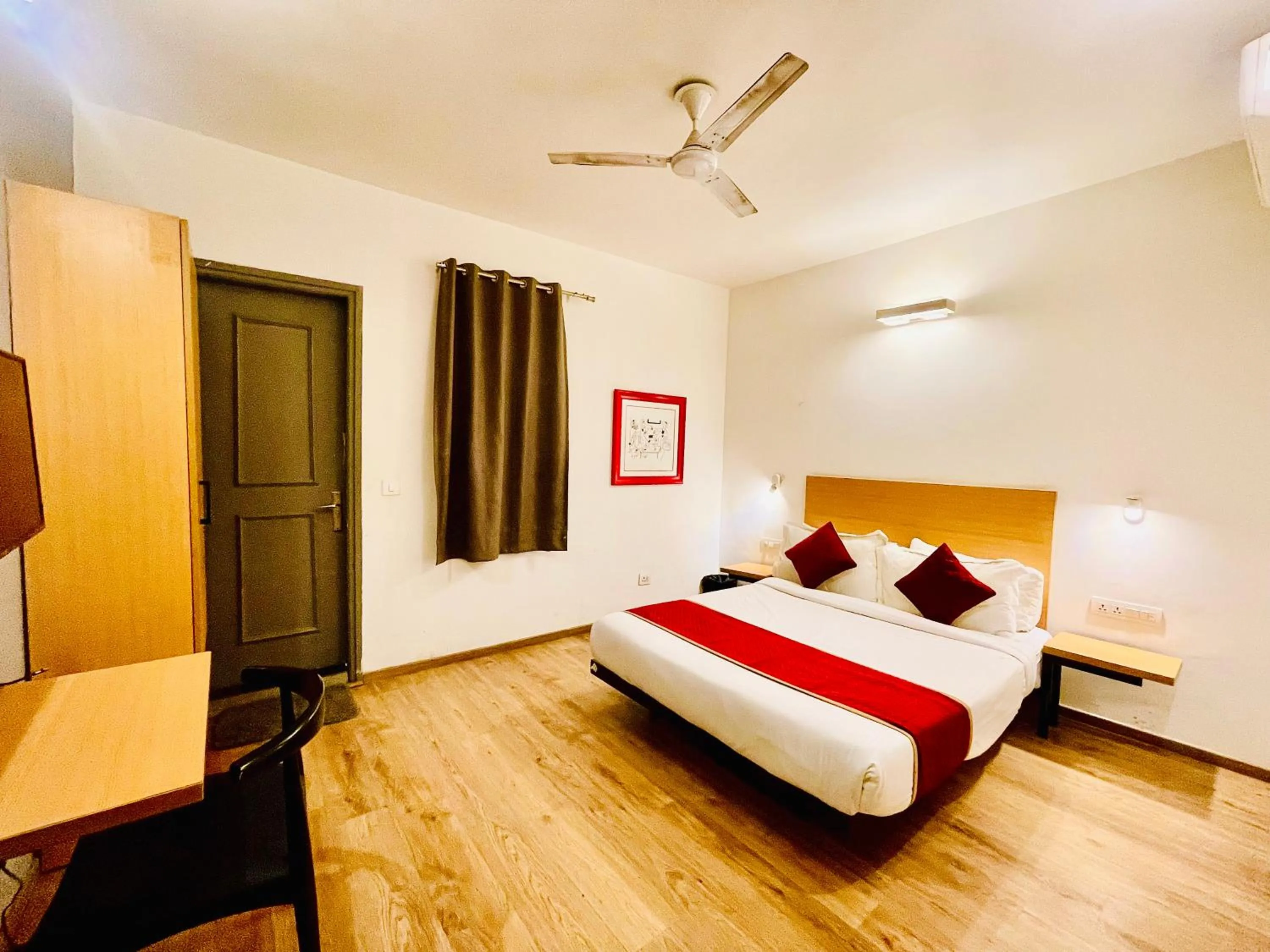 Hotel Aravali Inn & Banquet Hall