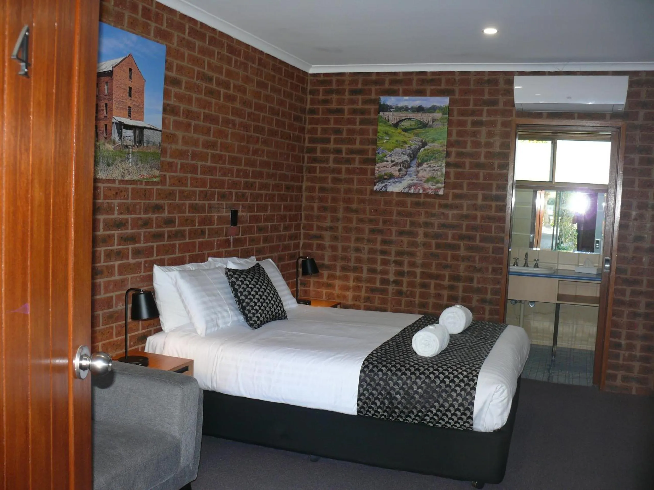 Bedroom, Bed in Milawa Motel