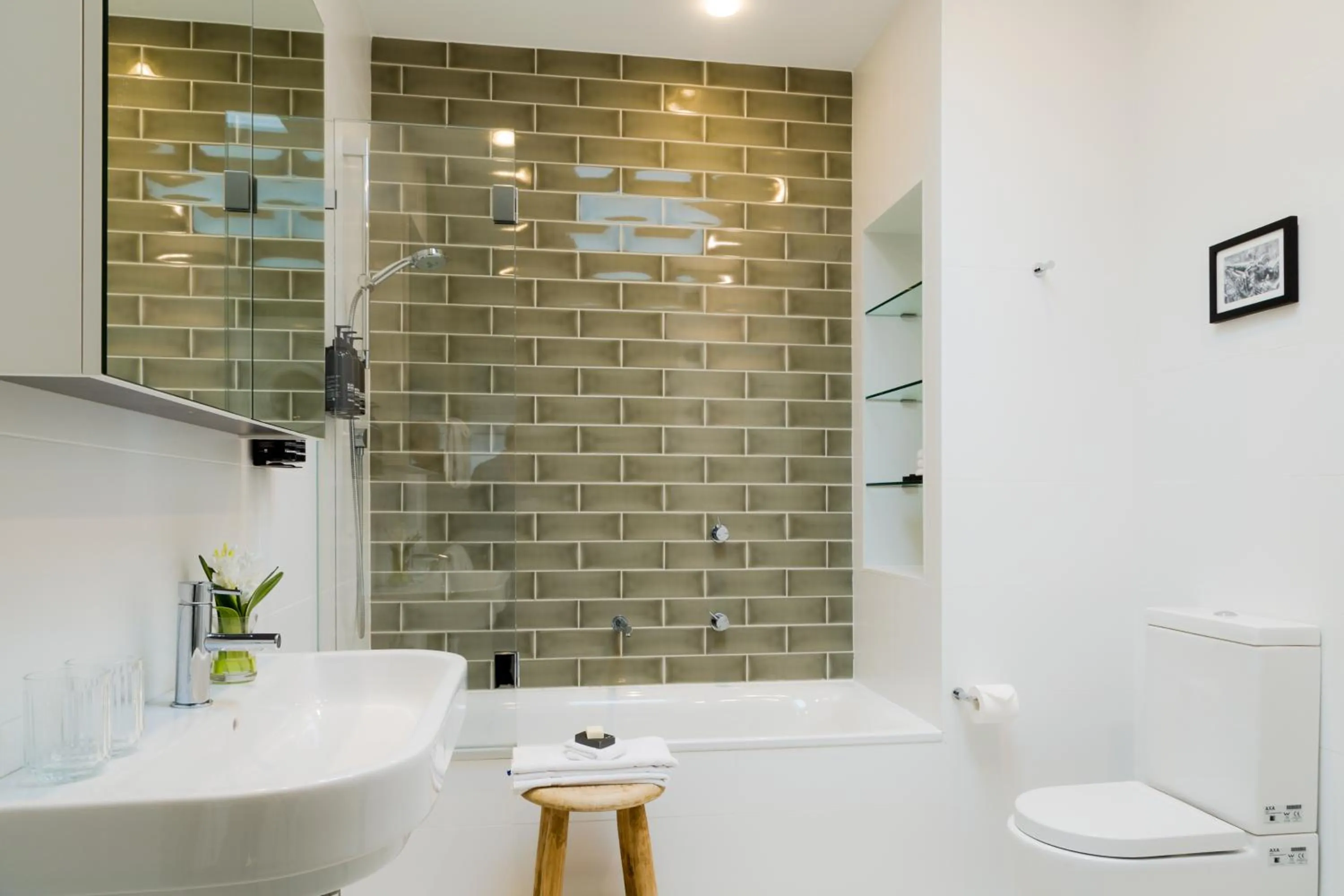 Shower in Cockatoo Island Accommodation