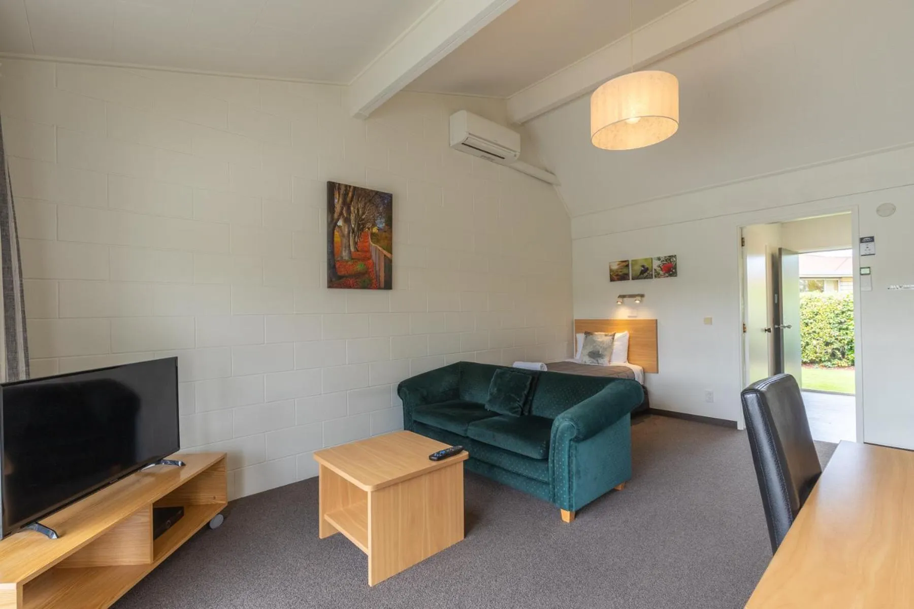 Bed in Andorra Motel