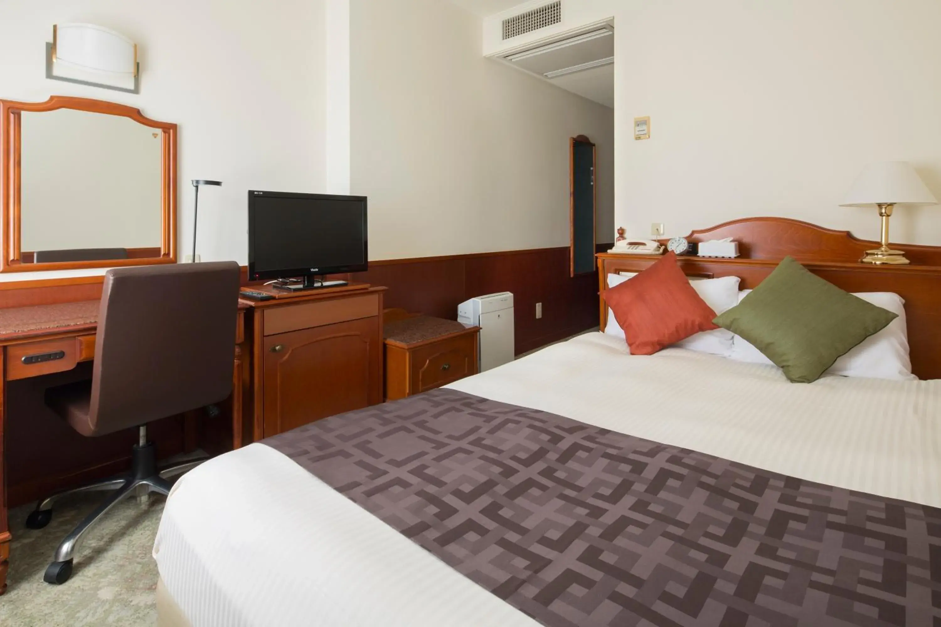 Small Double Room - Non-Smoking in Premier Hotel -CABIN- Asahikawa Small Double Room - Non-Smoking in Premier Hotel -CABIN- Asahikawa