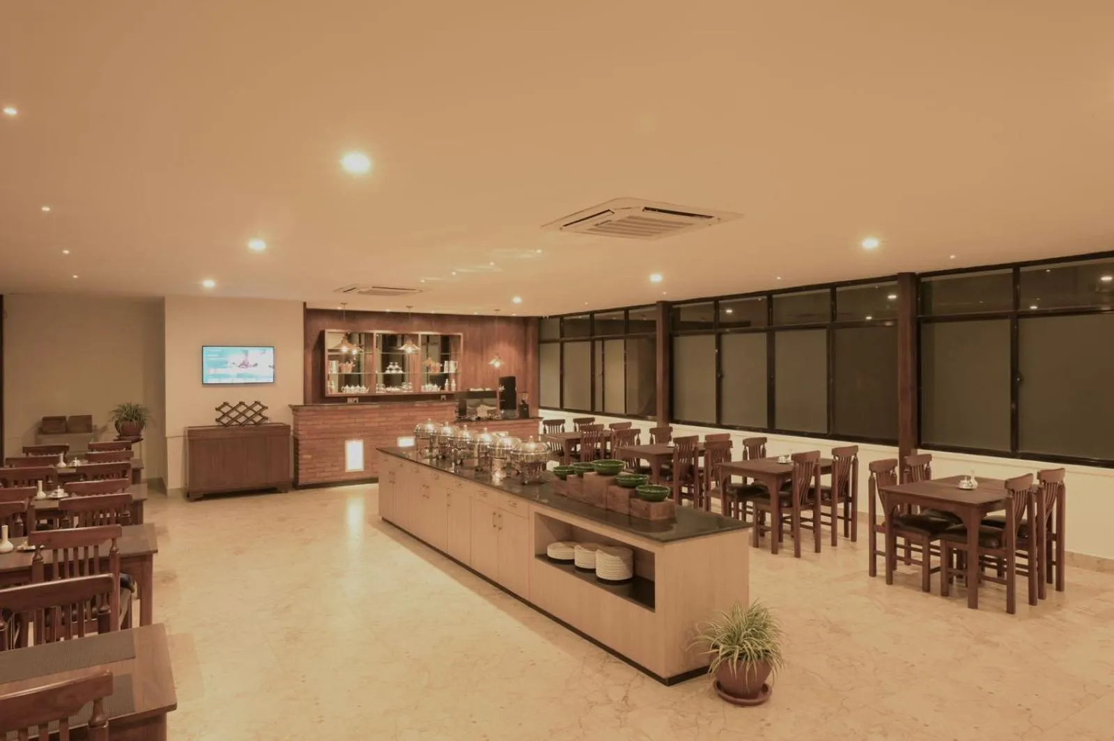 Restaurant/places to eat in Gallery Park Hotel
