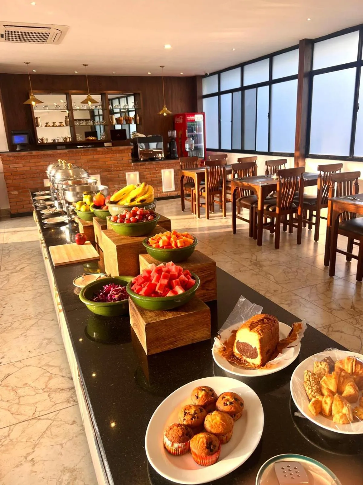 Restaurant/places to eat in Gallery Park Hotel