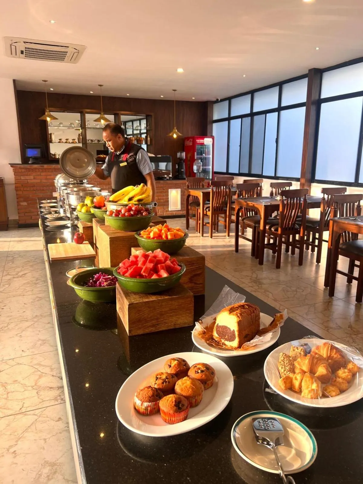 Restaurant/places to eat in Gallery Park Hotel