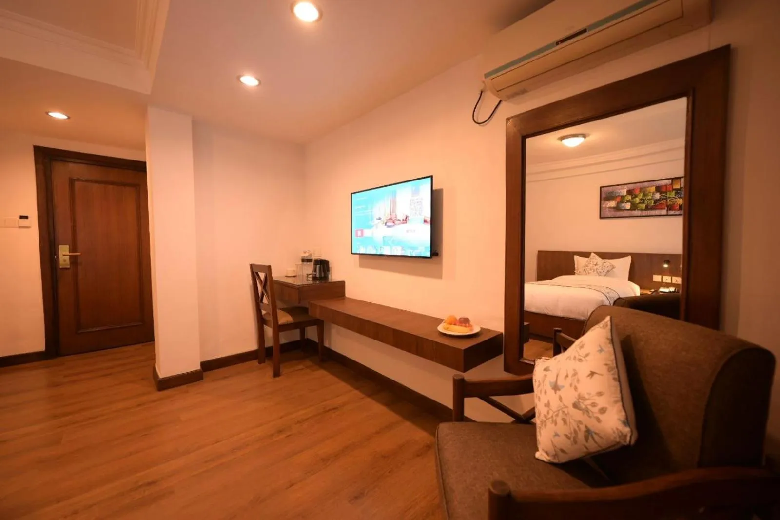 Bed in Gallery Park Hotel