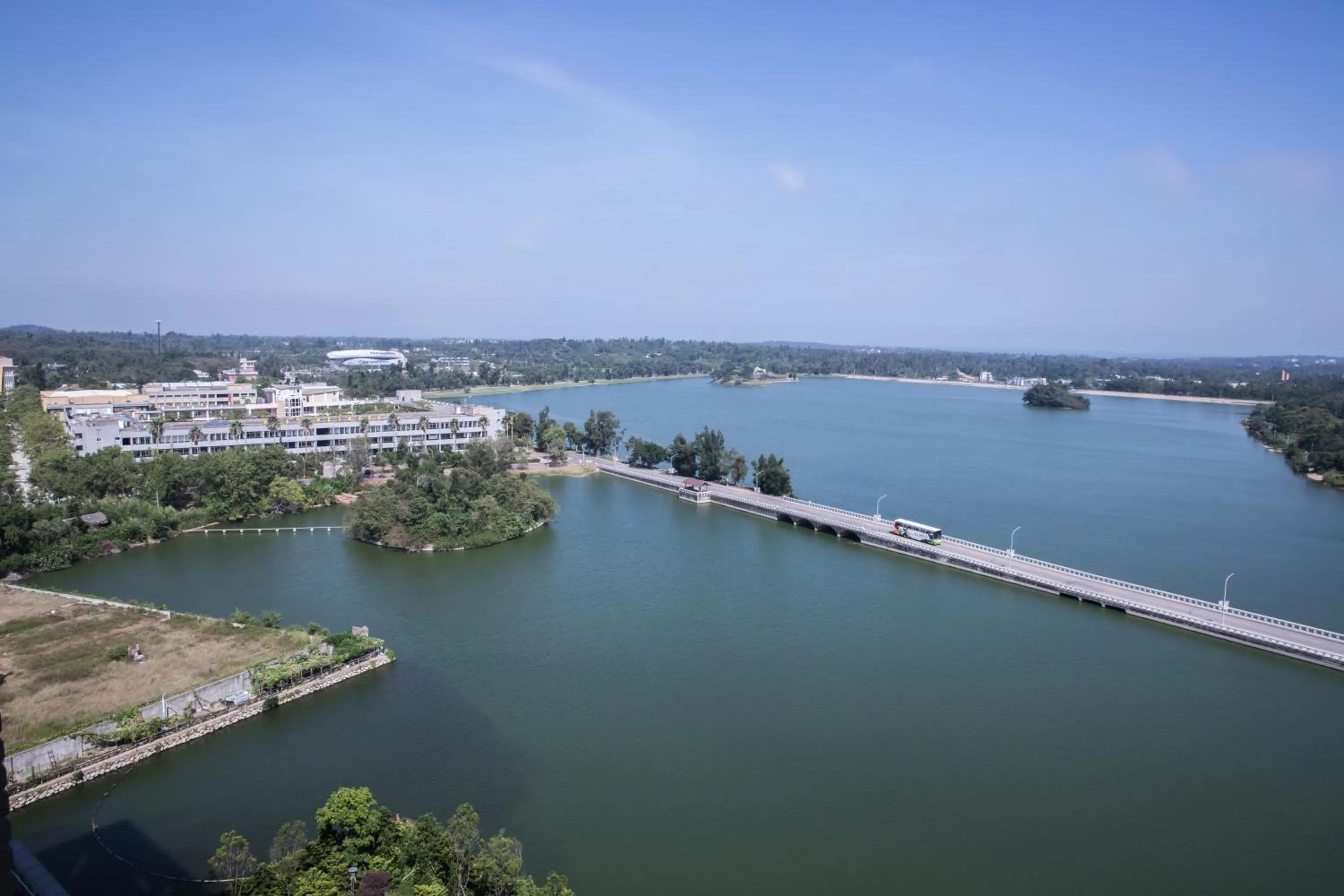 Natural landscape in Golden Lake Hotel