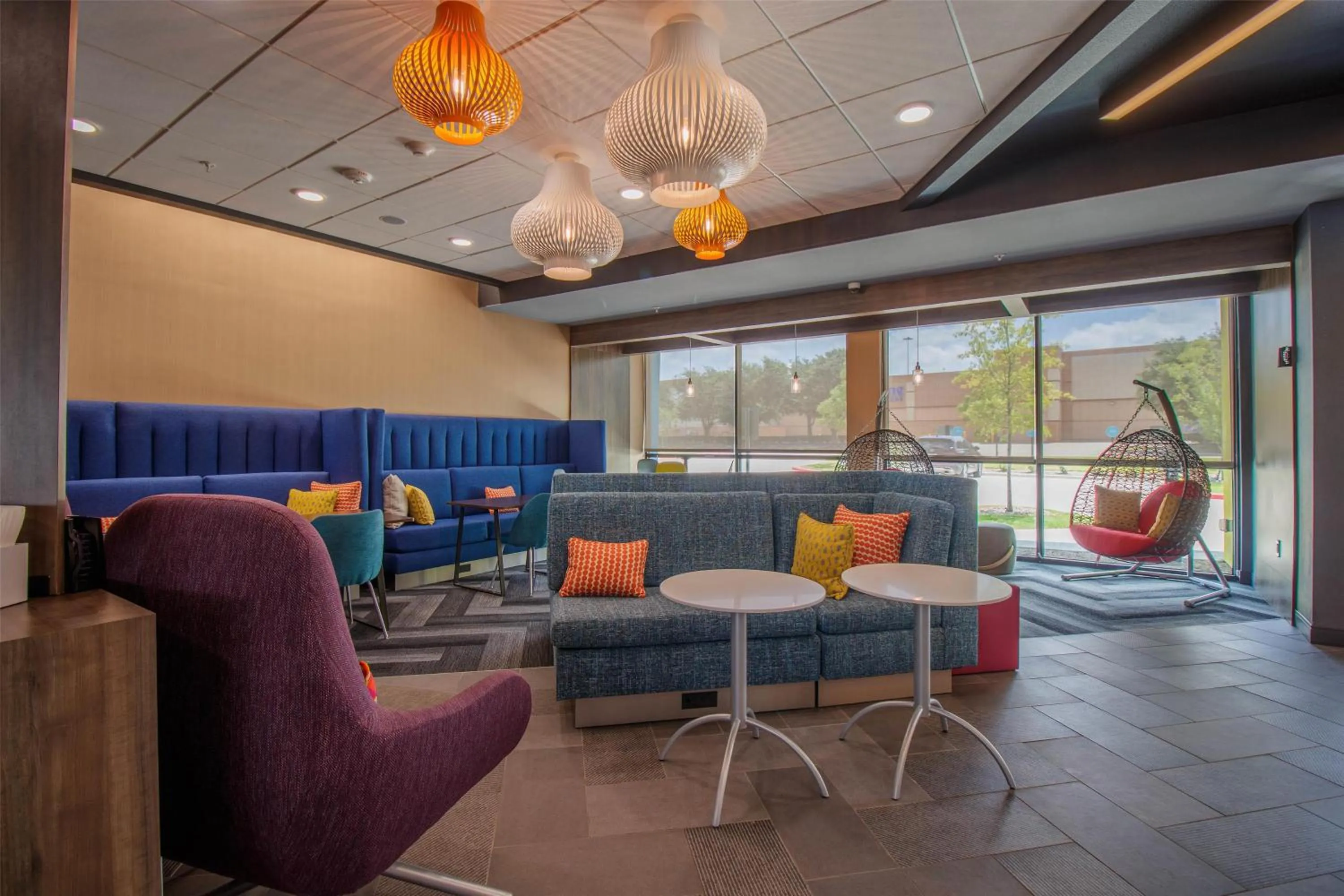 Lobby or reception in Tru By Hilton Mckinney