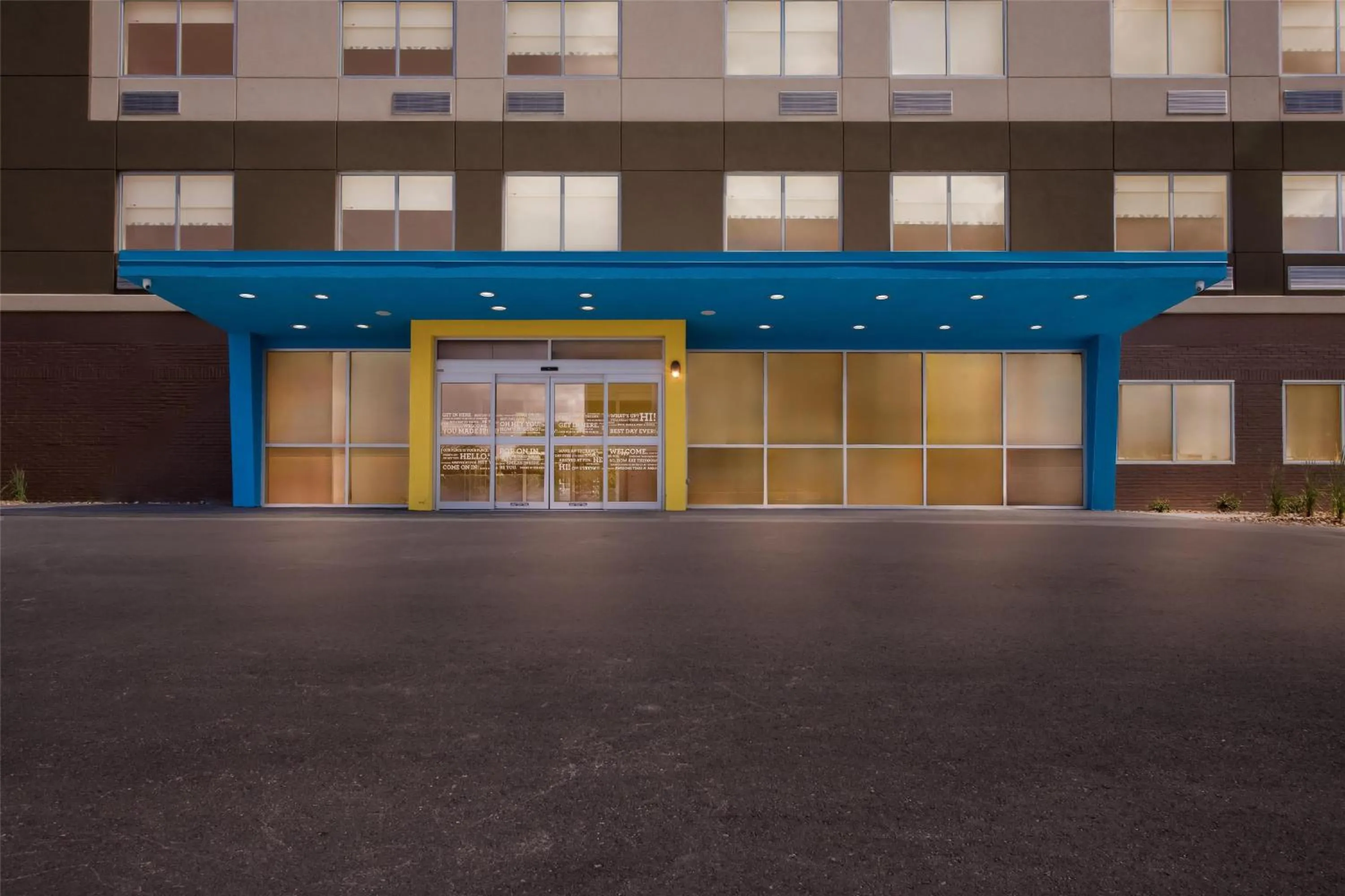 Property building in Tru By Hilton Kansas City Airport