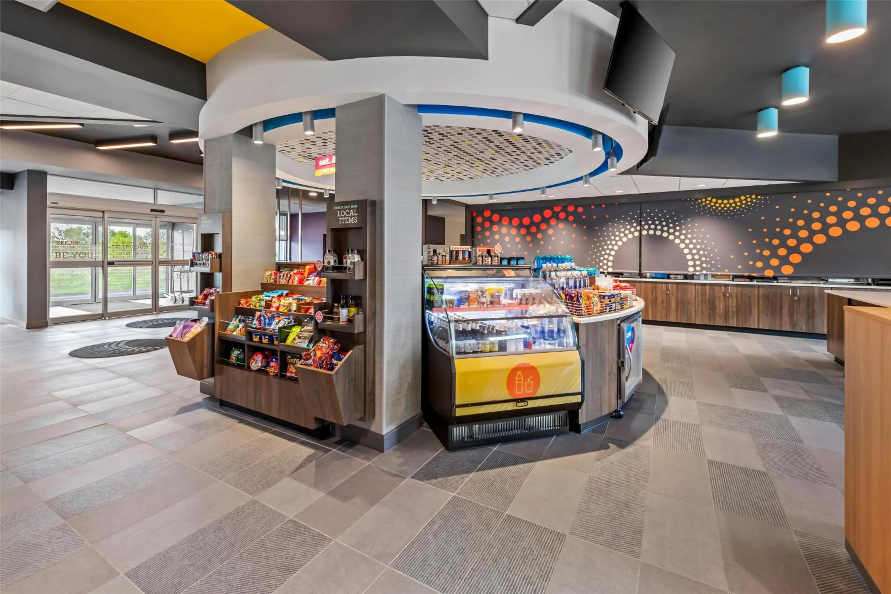 Restaurant/places to eat in Tru By Hilton Kansas City Airport