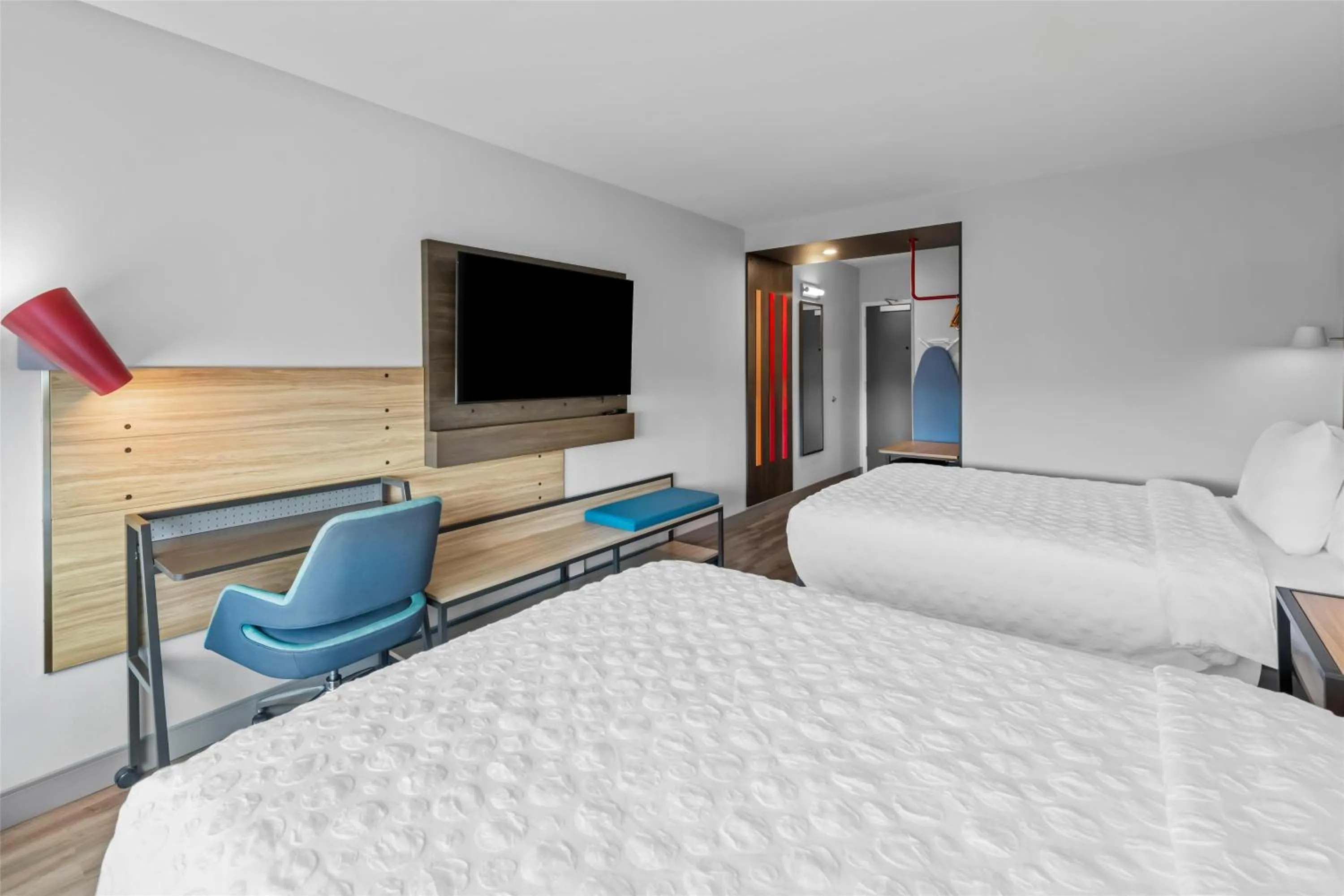 Bedroom, Bed in Tru By Hilton Kansas City Airport