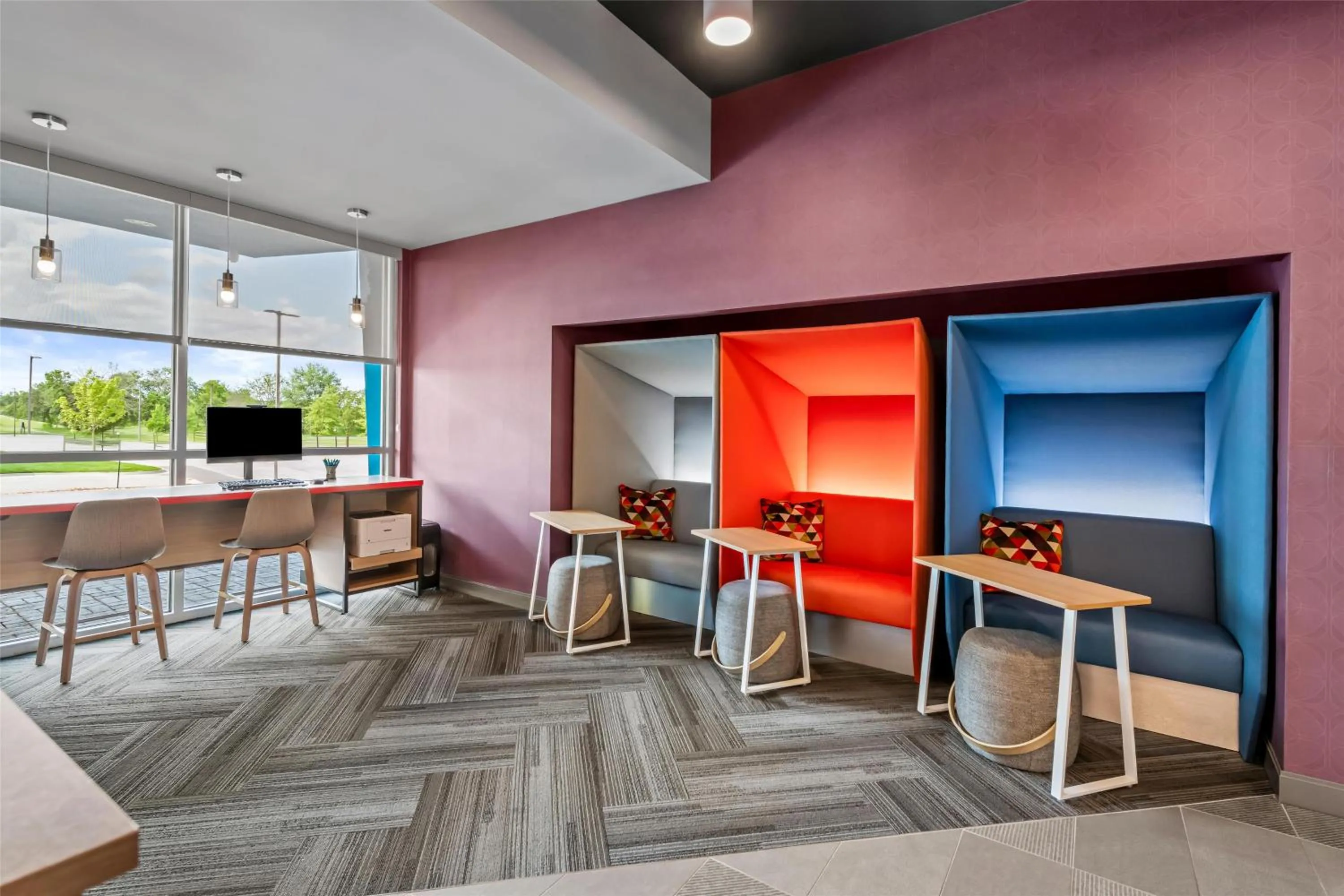 Meeting/conference room in Tru By Hilton Kansas City Airport