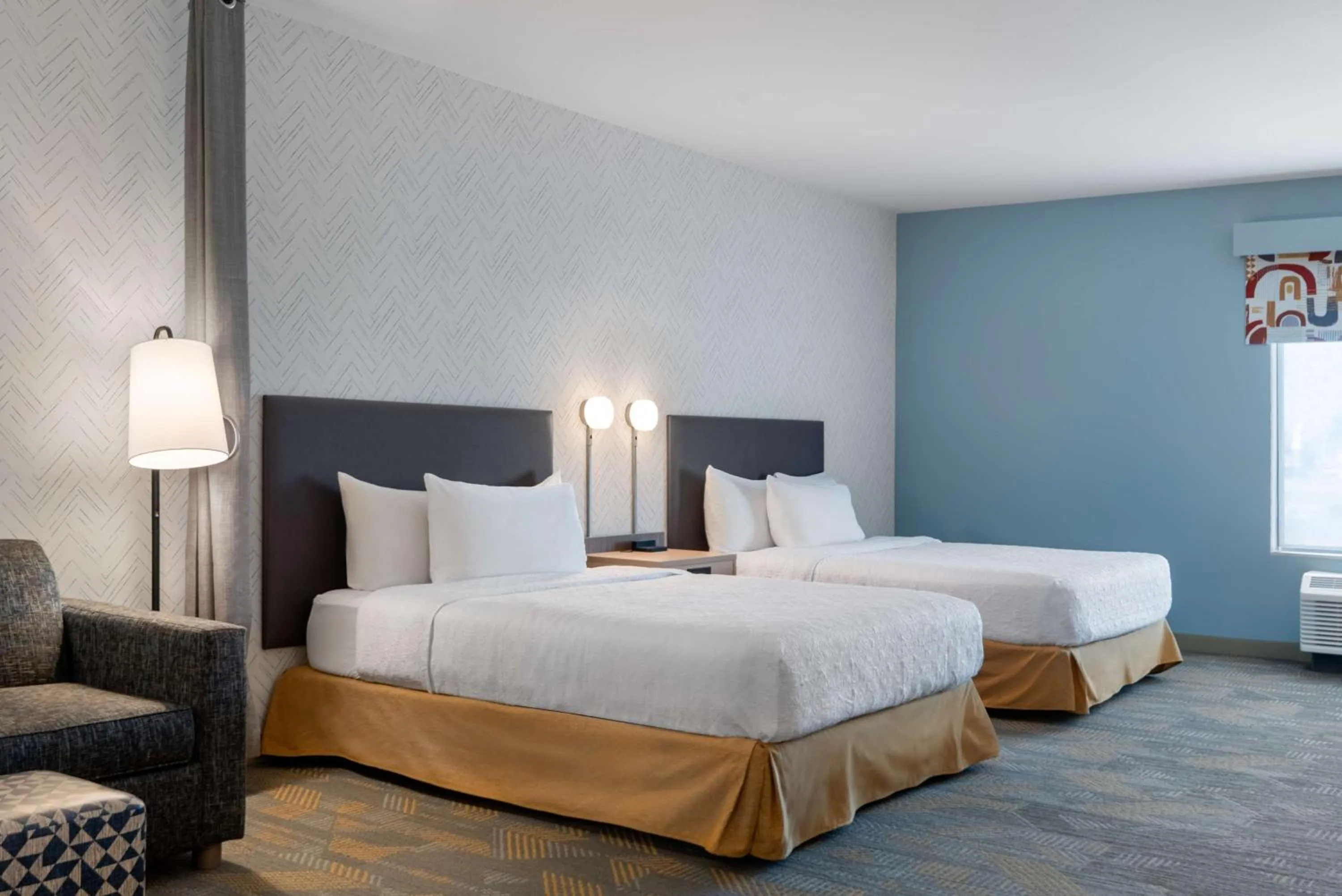 Bed in Home2 Suites By Hilton Troy, Al