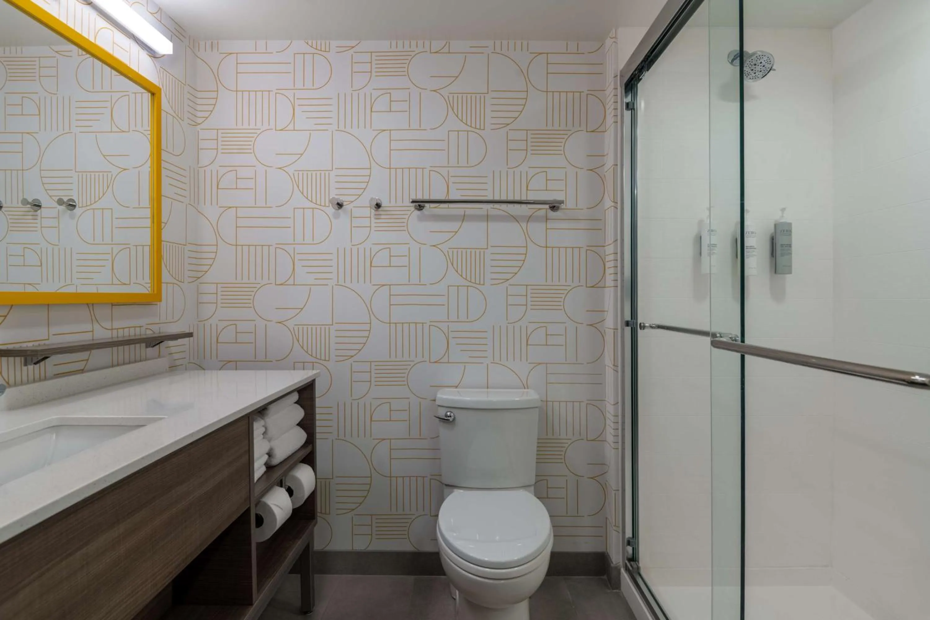 Bathroom in Home2 Suites By Hilton Troy, Al