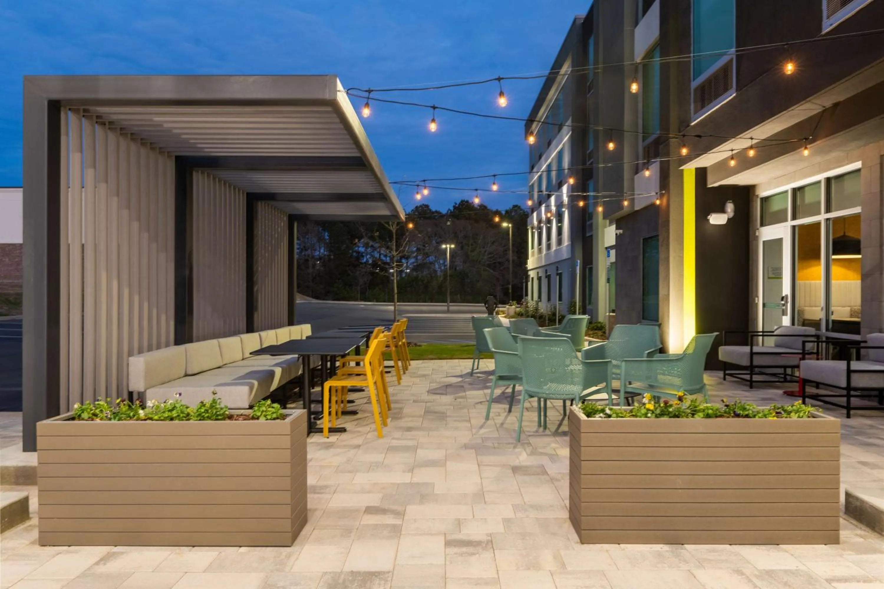 Patio in Home2 Suites By Hilton Troy, Al