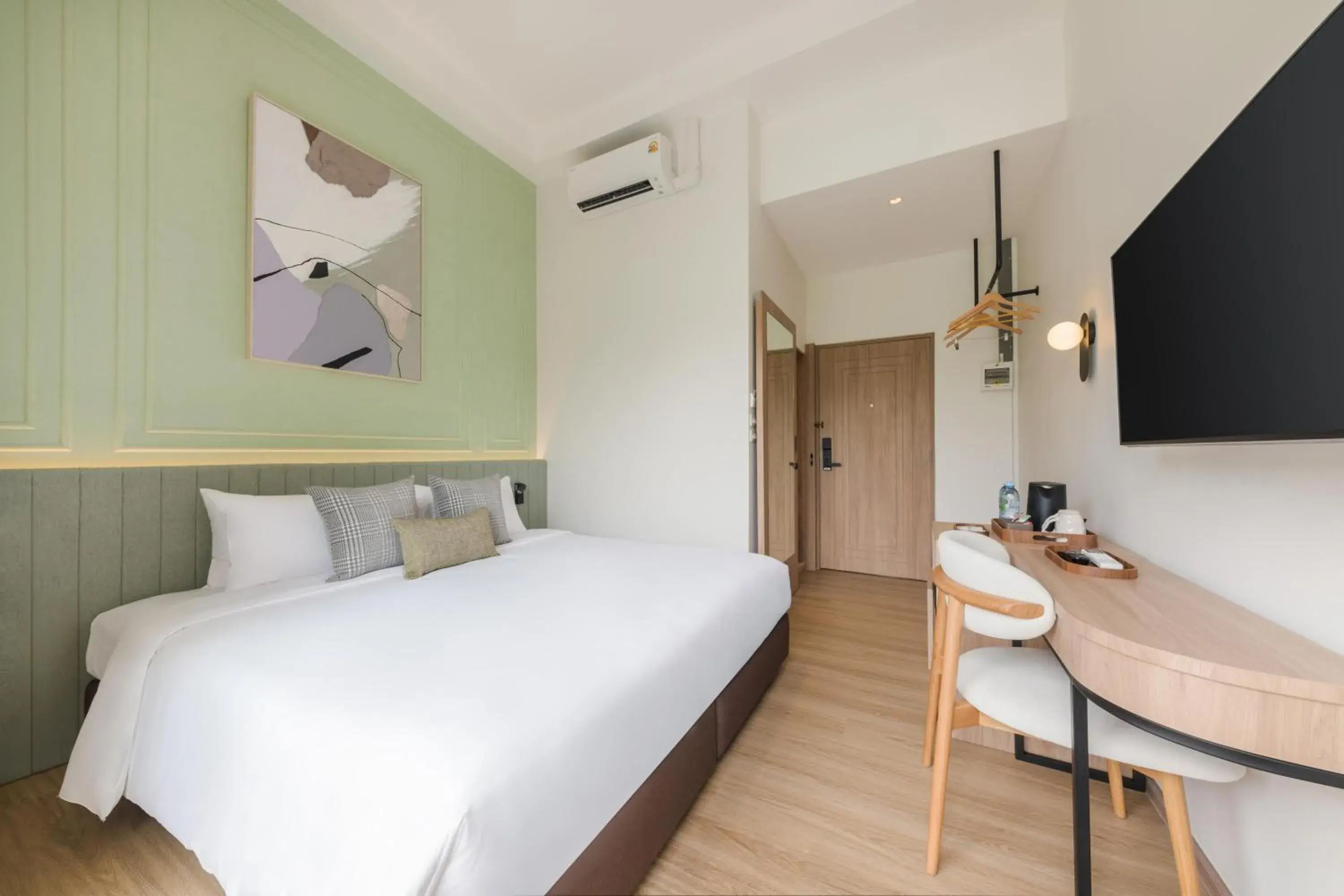 Deluxe Double Room with Balcony in Upstairs at Ton Ton Deluxe Double Room with Balcony in Upstairs at Ton Ton