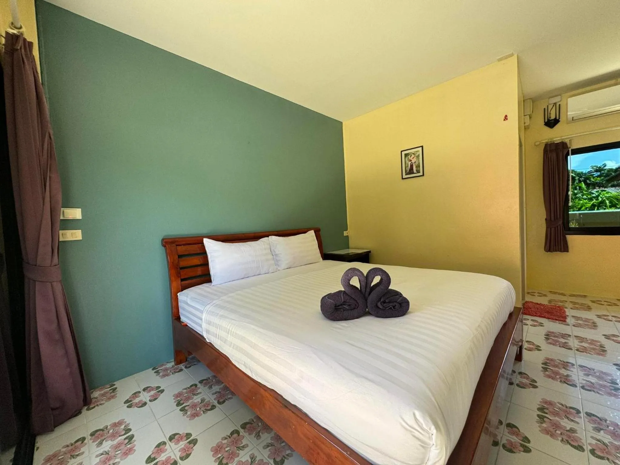 Bed in Boonya Resort Koh Chang