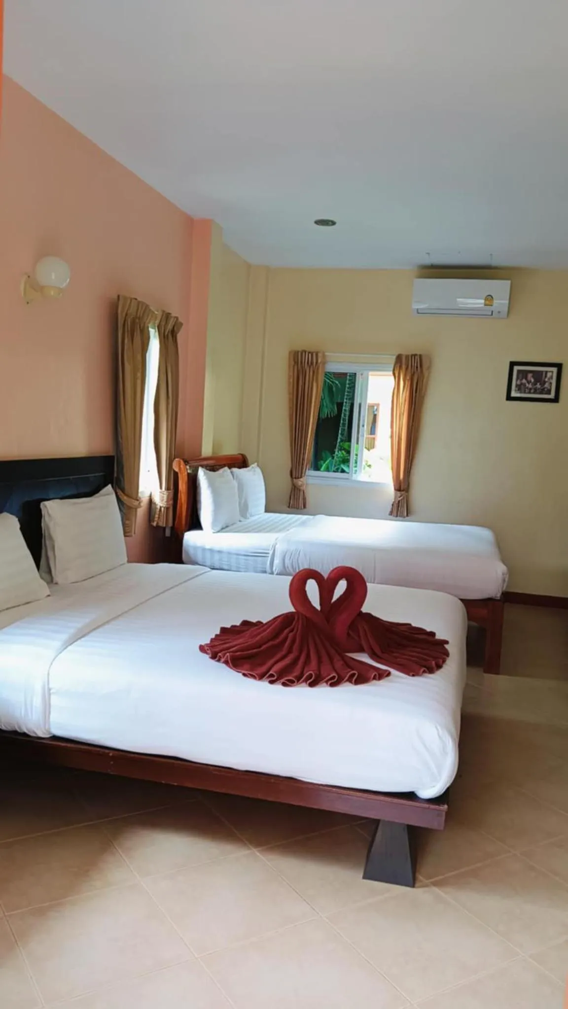 Bed in Boonya Resort Koh Chang