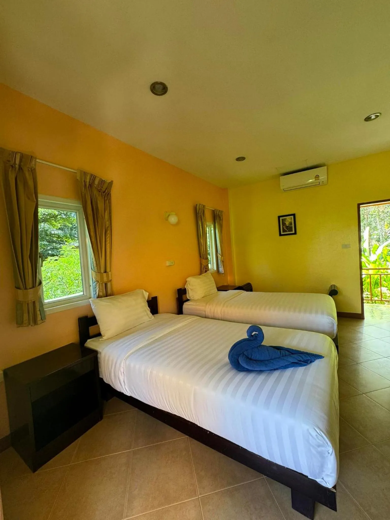 Bed in Boonya Resort Koh Chang