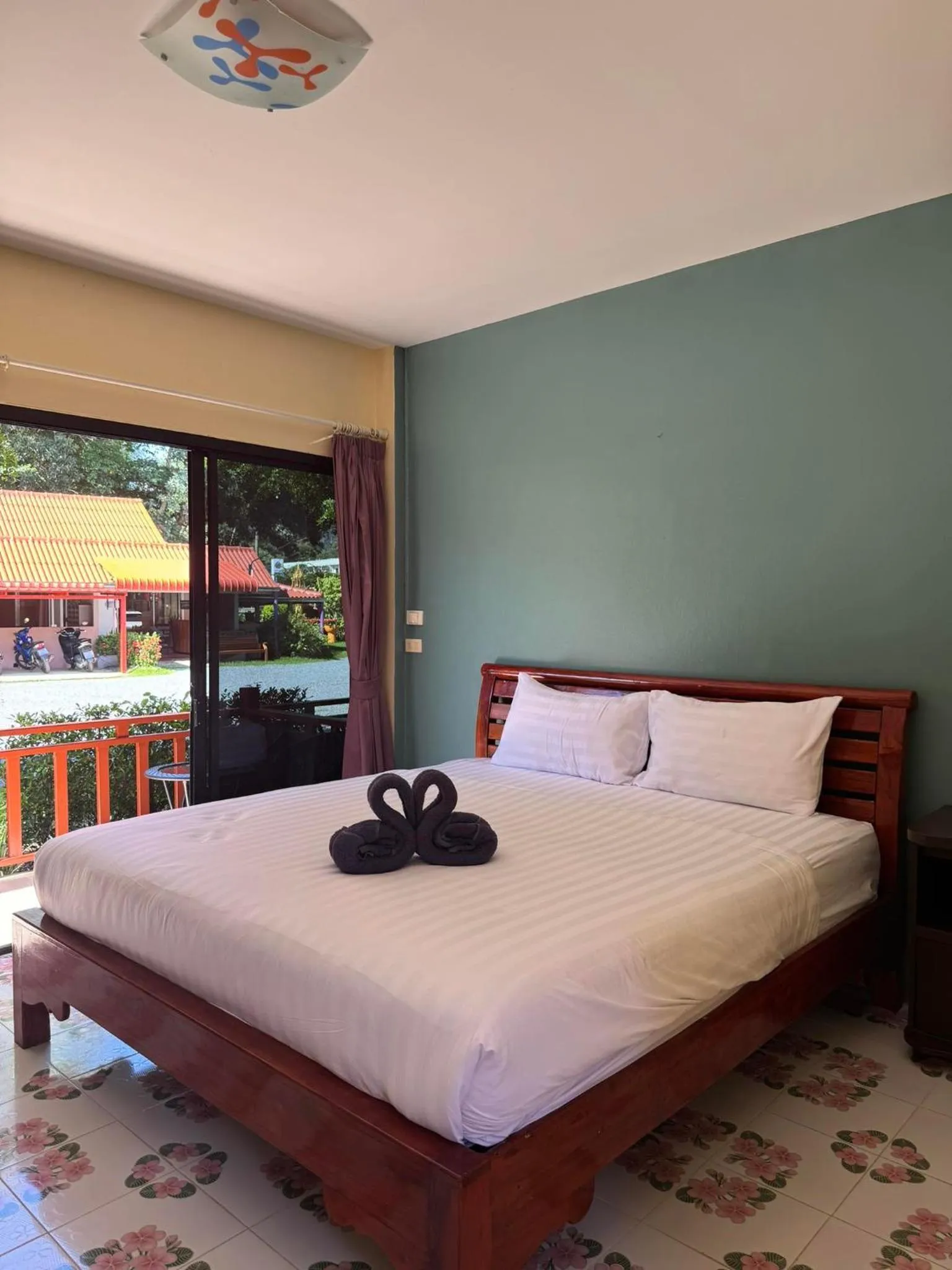 Bed in Boonya Resort Koh Chang