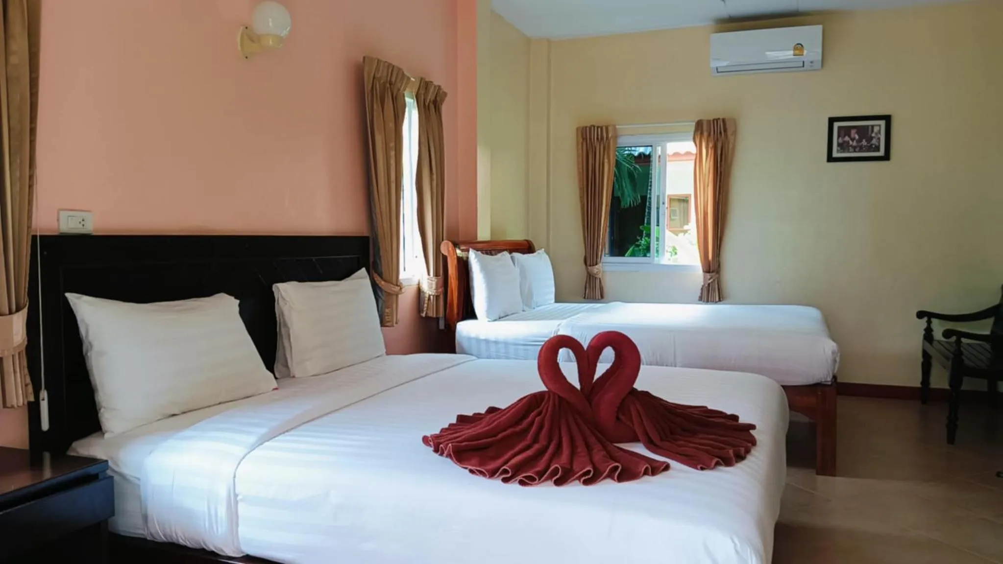 Bed in Boonya Resort Koh Chang