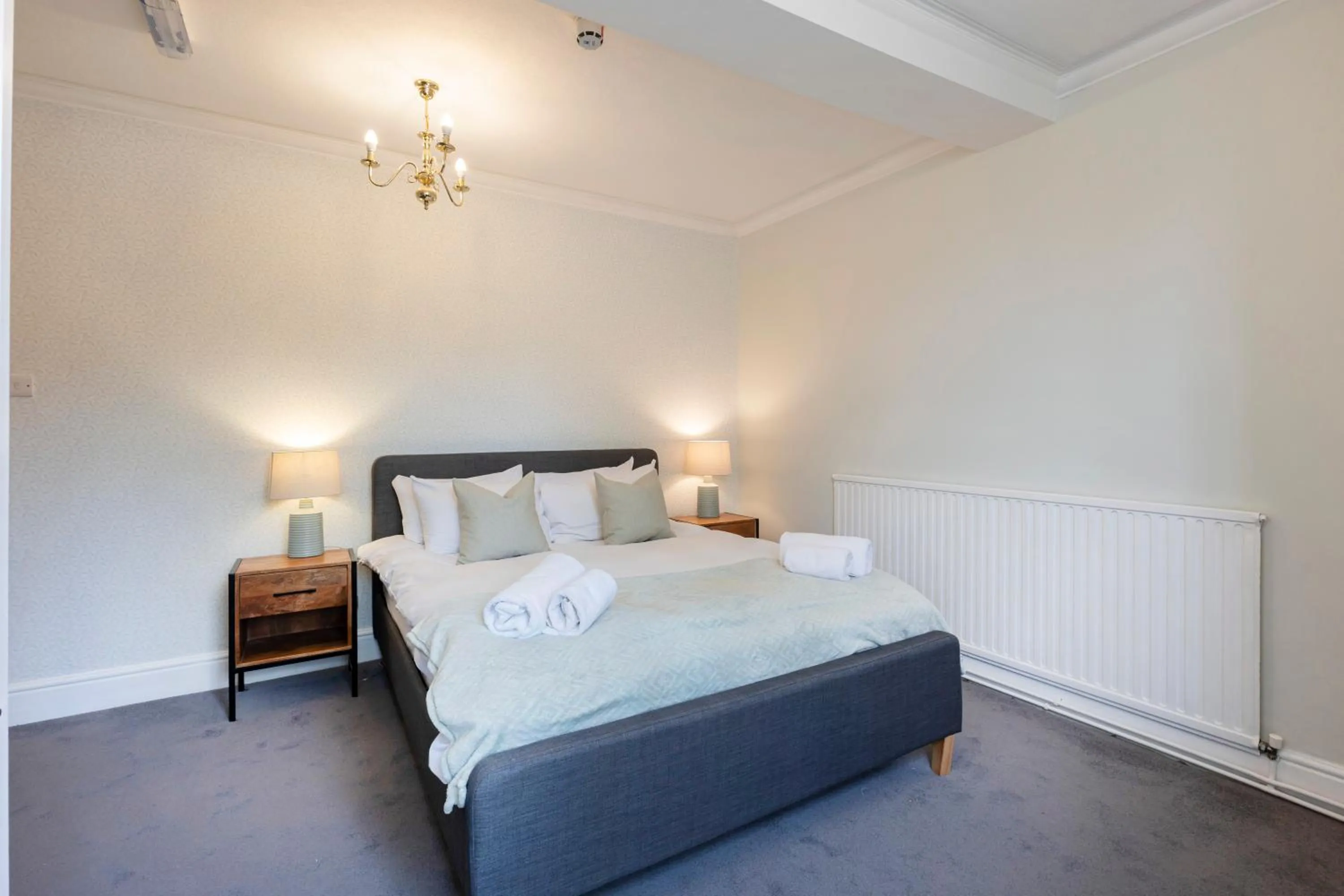 Bedroom, Bed in OYO Blenheim House