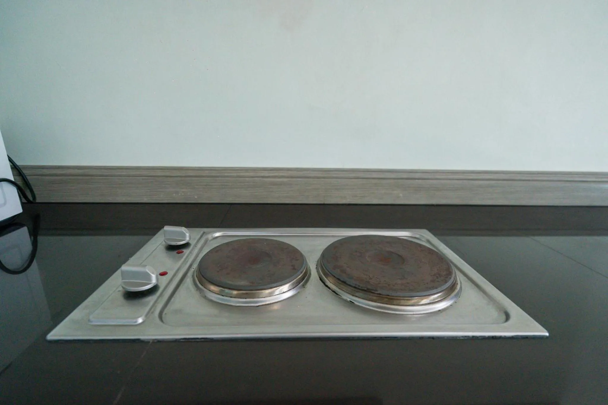 Kitchen or kitchenette in Golden Manora Hotel Bangtao Beach Phuket