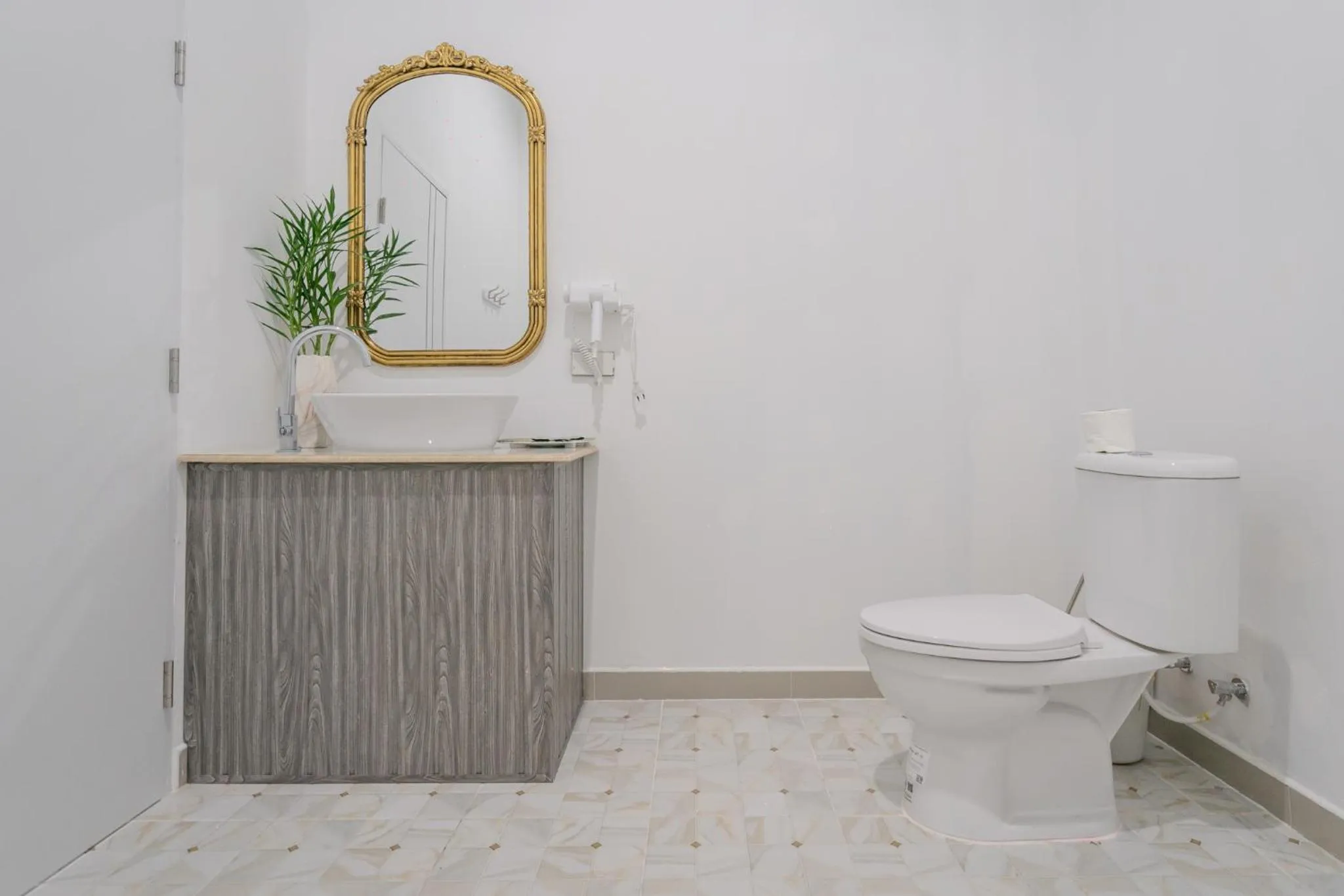 Toilet in Golden Manora Hotel Bangtao Beach Phuket