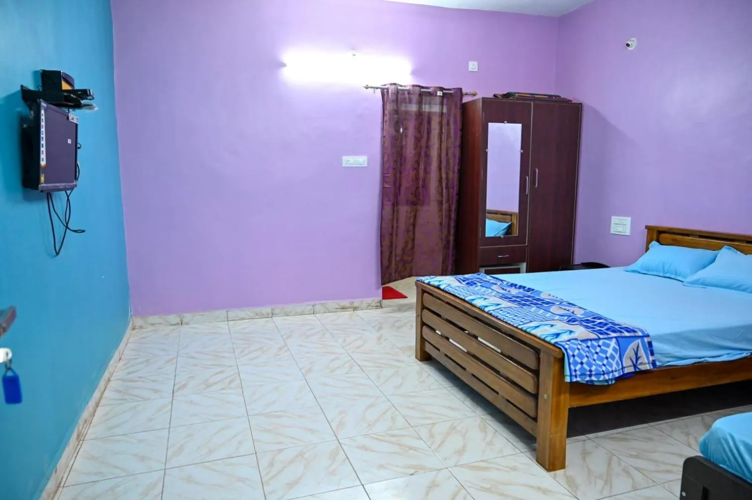 Bed in The Shadaxari Nilaya