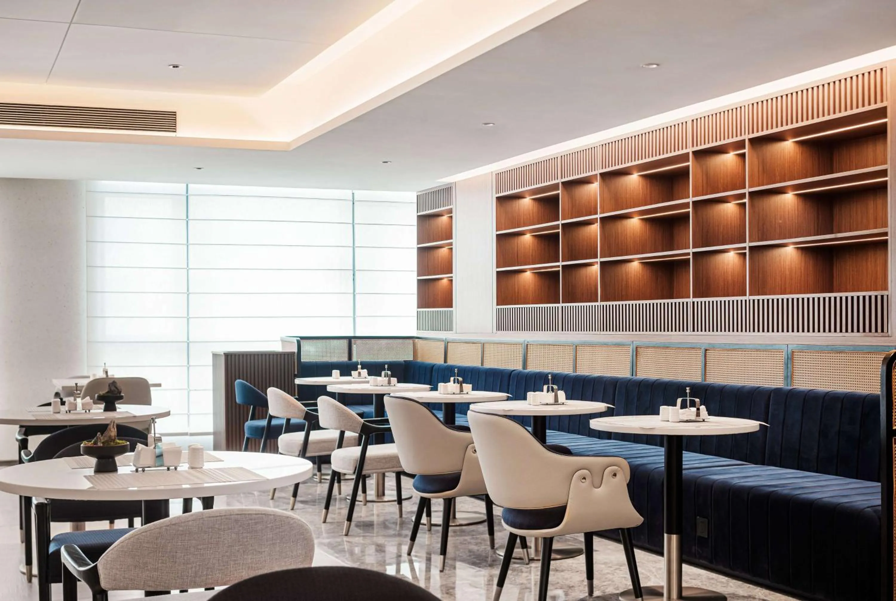 Restaurant/places to eat in Hilton Garden Inn Anqing Susong