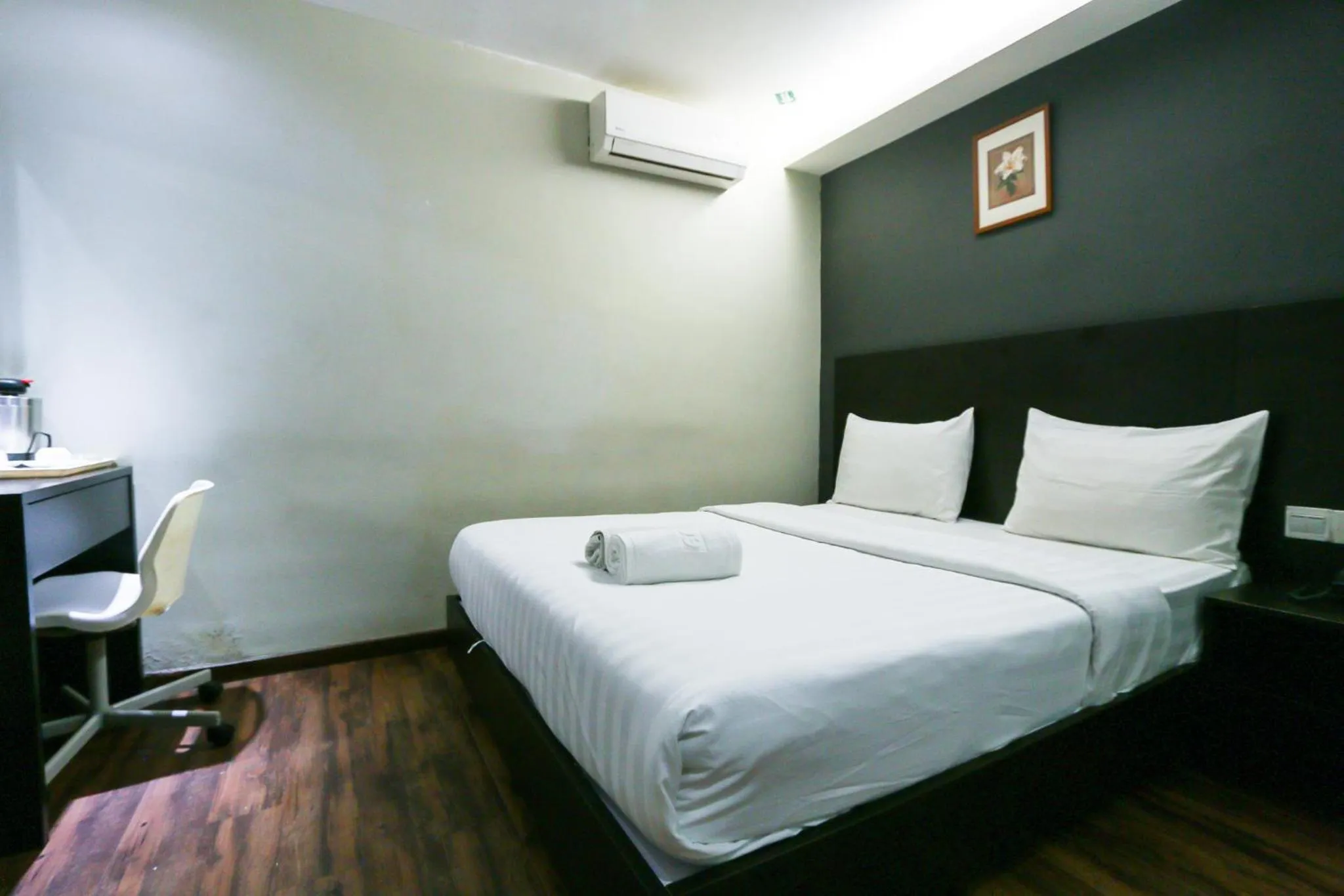 Standard Queen Room in Hotel 99 Bandar Klang (Meru)