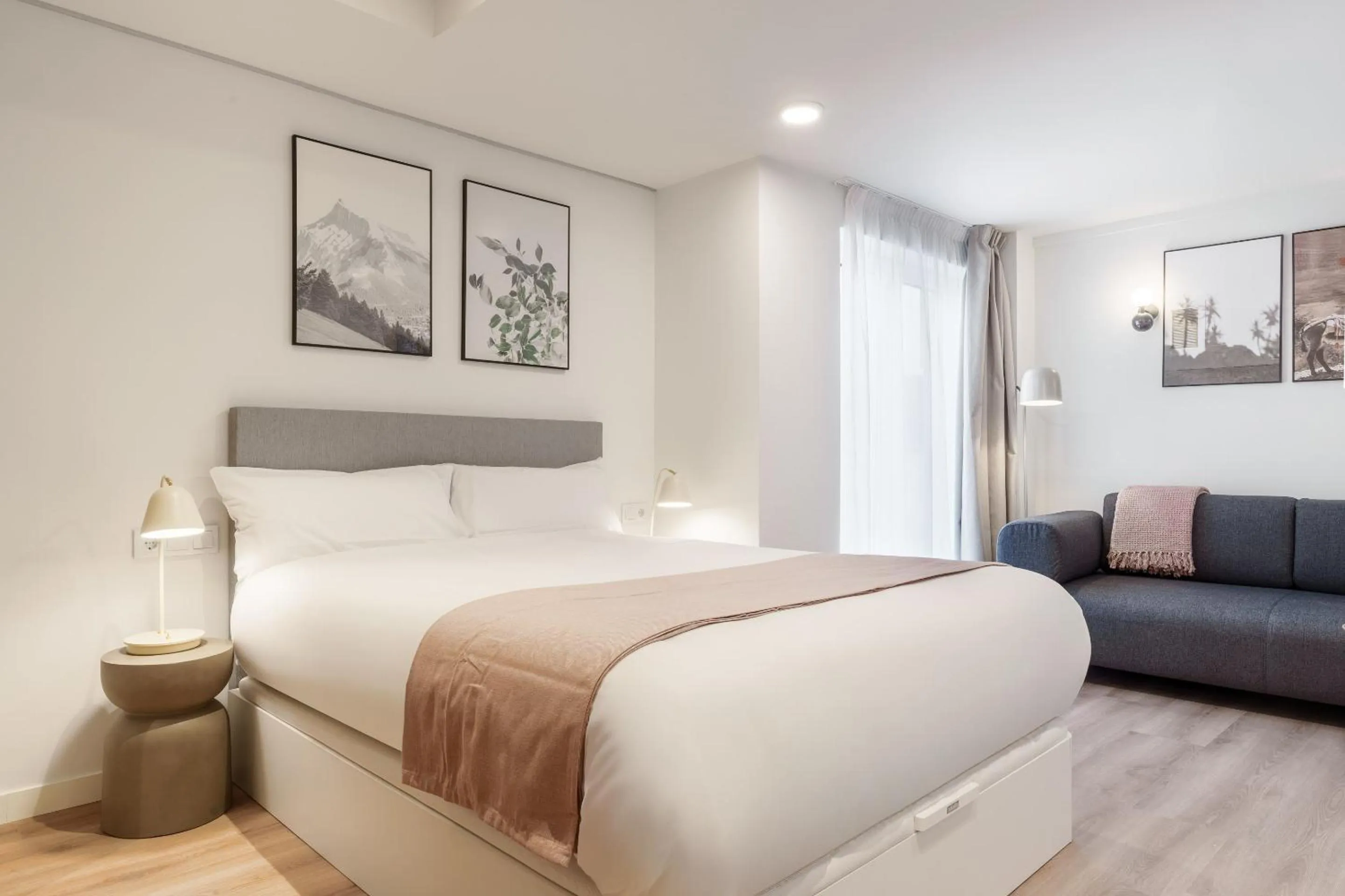 Bed in Limehome Madrid Calle de Juan Hurtado de Mendoza