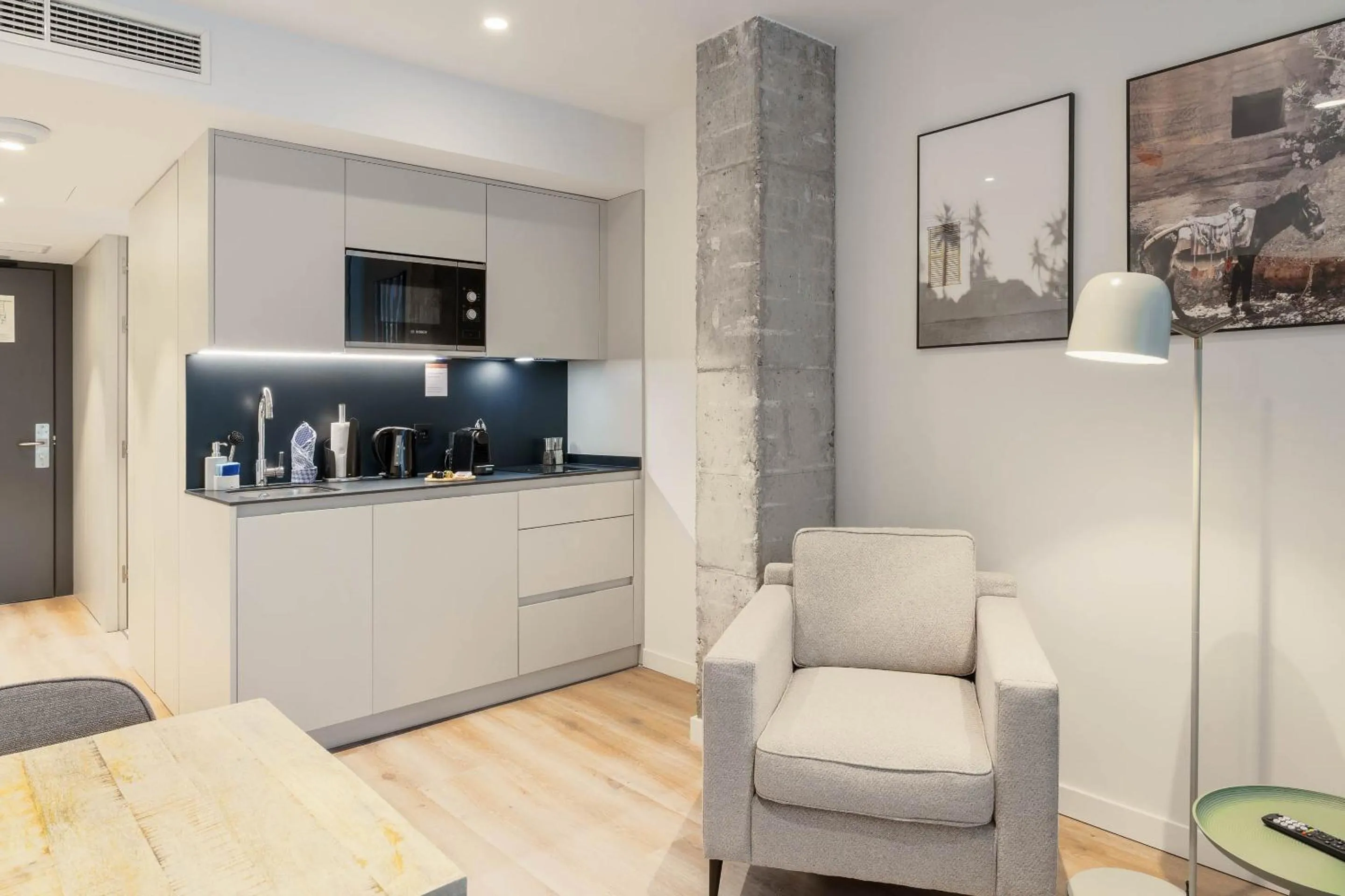 Coffee/tea facilities in Limehome Madrid Calle de Juan Hurtado de Mendoza