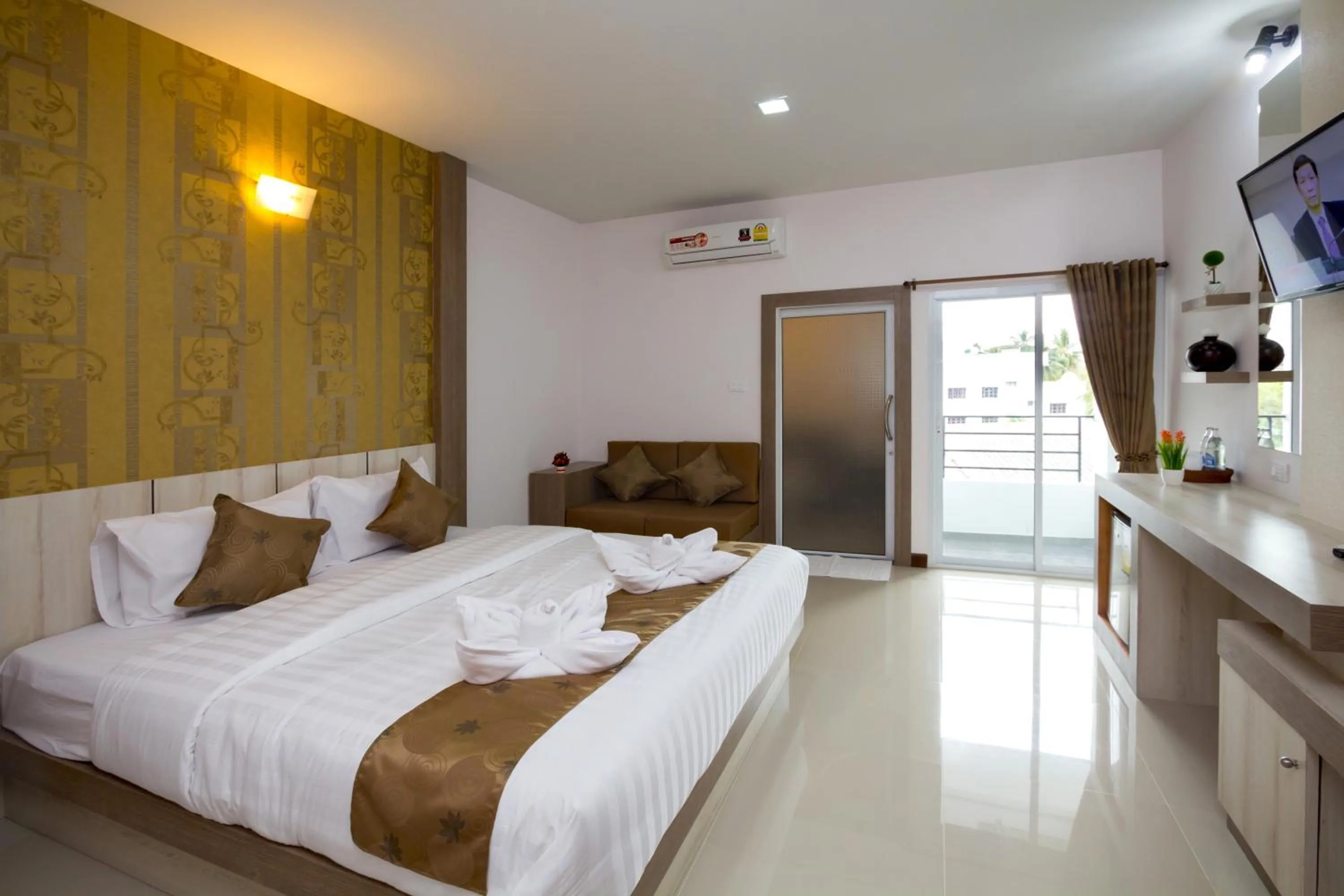 Bed in Goodhome@Udonthani