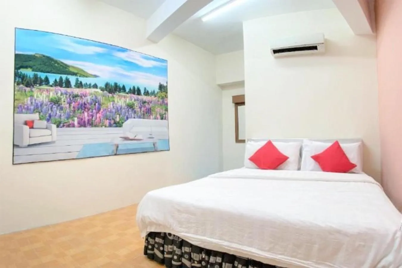 Bed in B Hotel Penang