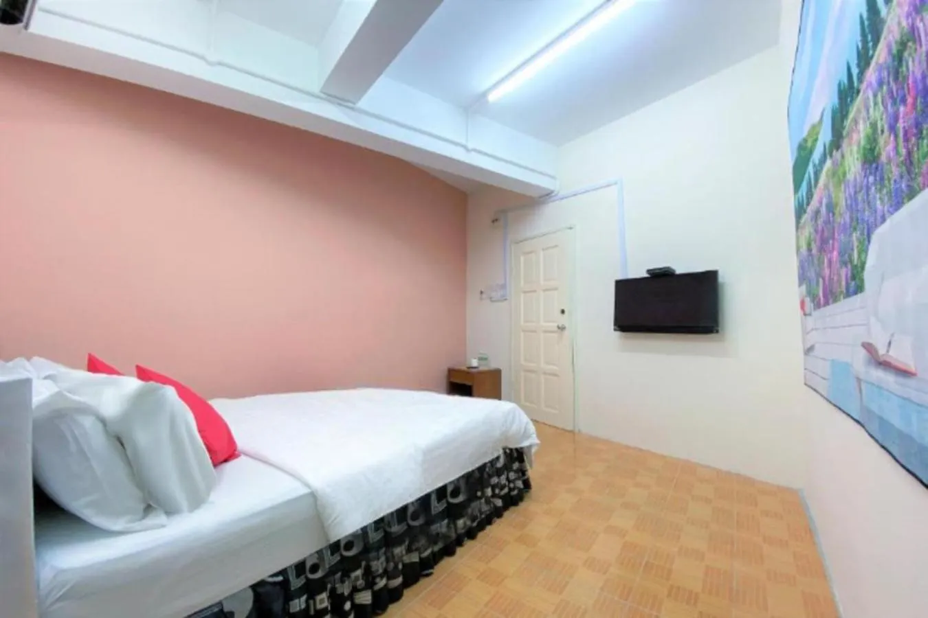 Bed in B Hotel Penang