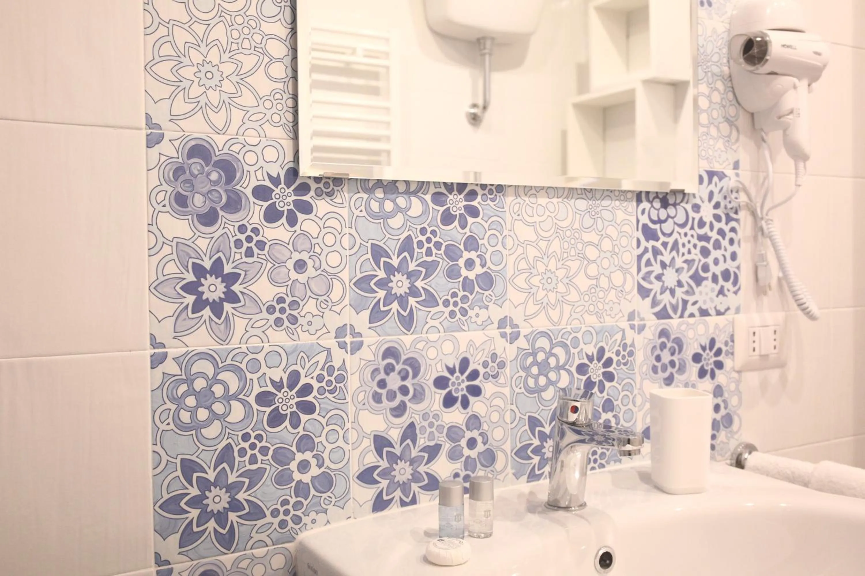 Bathroom in La Baia Di Partenope